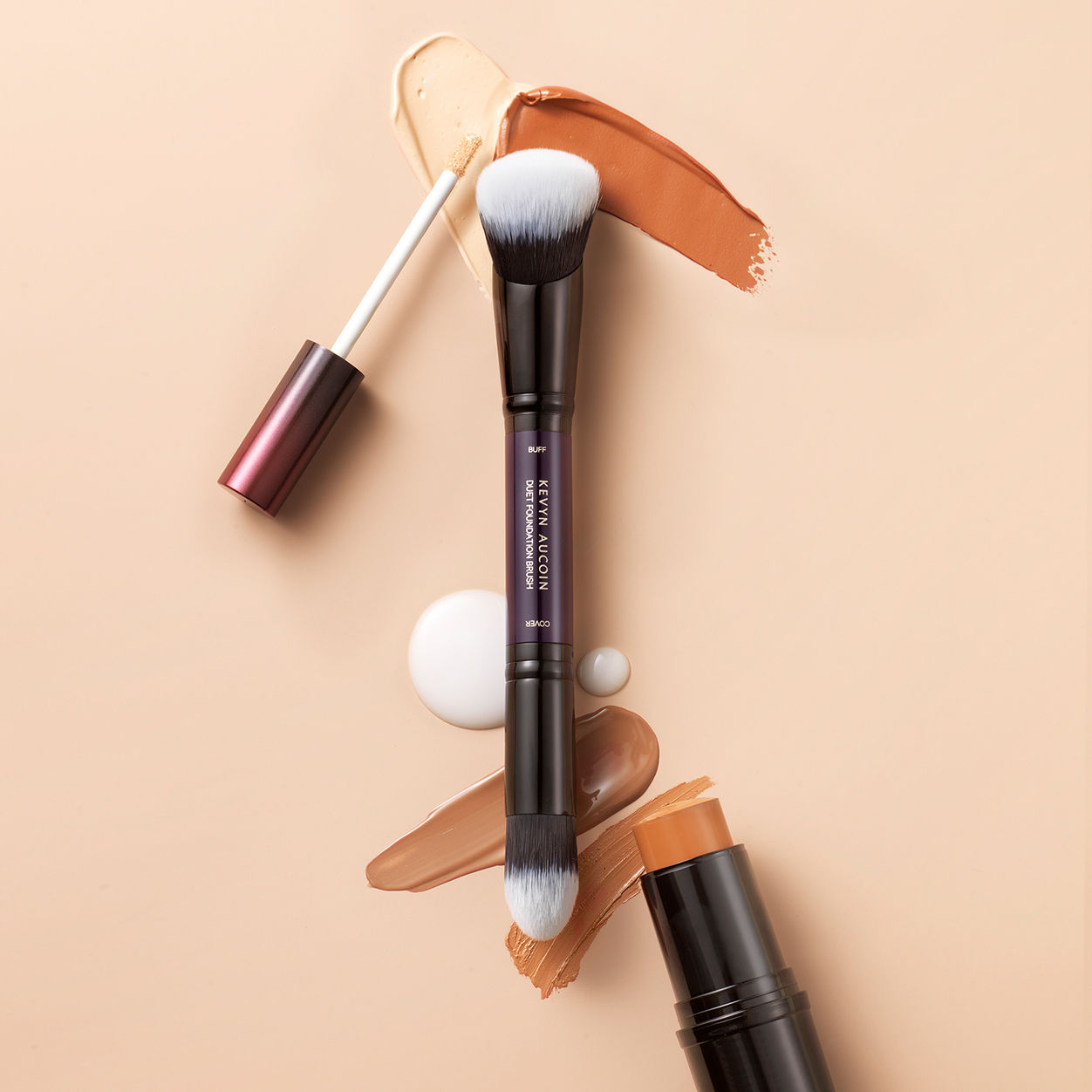 Kevyn Aucoin The Duet Foundation Brush