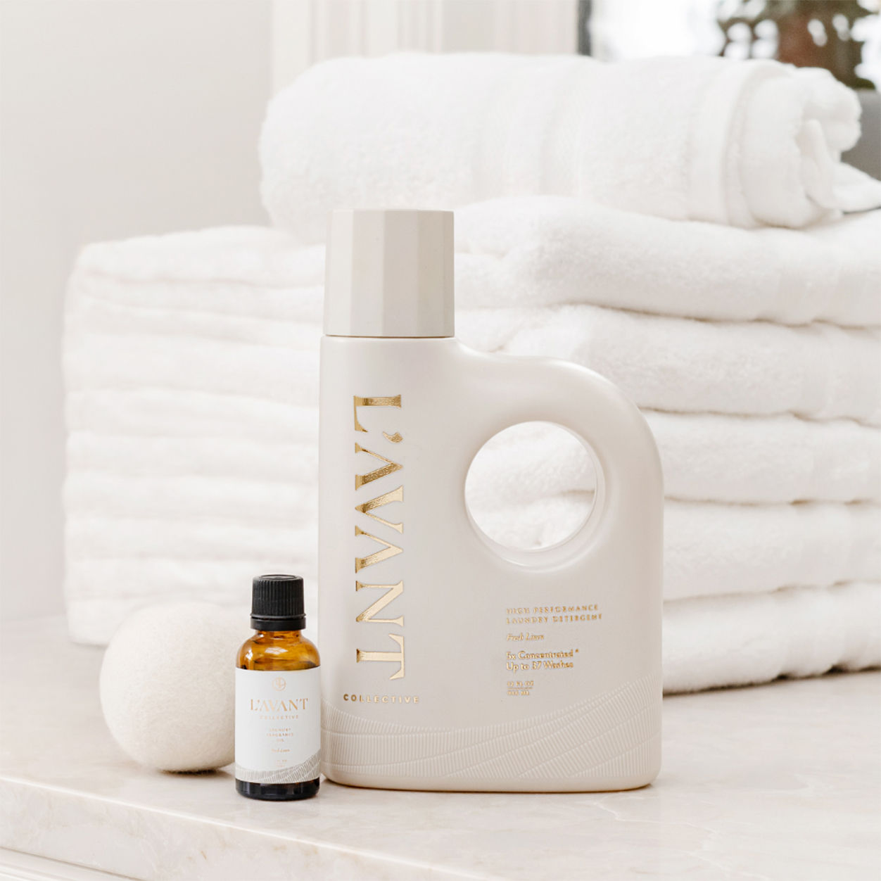 L’Avant Collective Fresh Linen Laundry Detergent