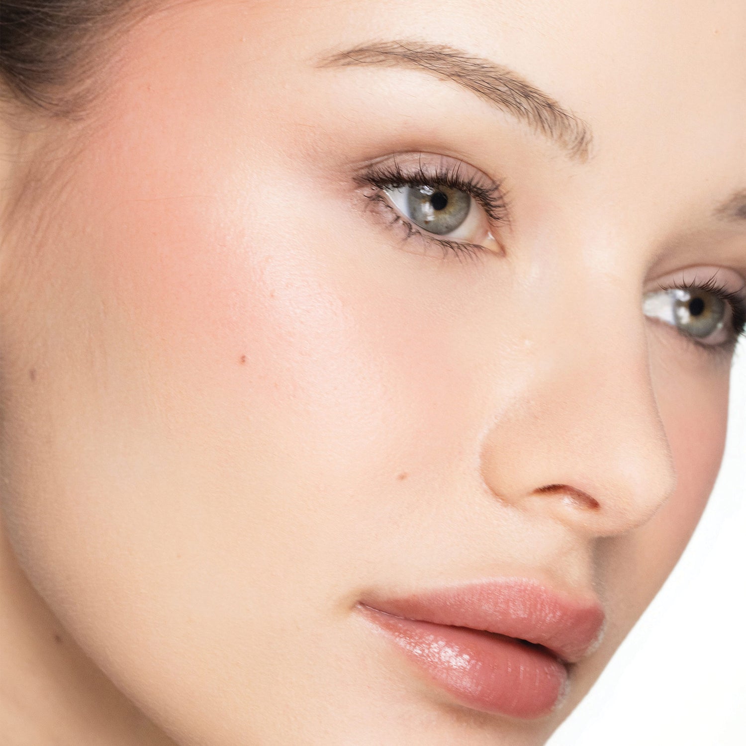 Lifestyle image of Trish McEvoy Bluemerury Exclusive Trish McEvoy Summer Radiance Set