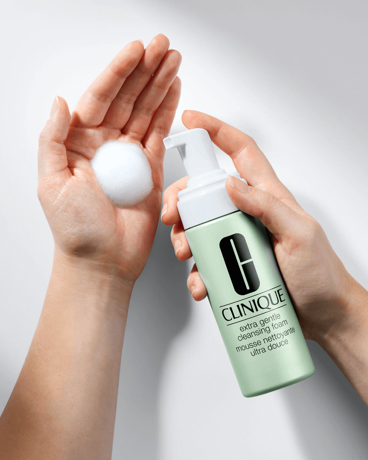 Swatch image of Clinique Extra Gentle Cleansing Foam