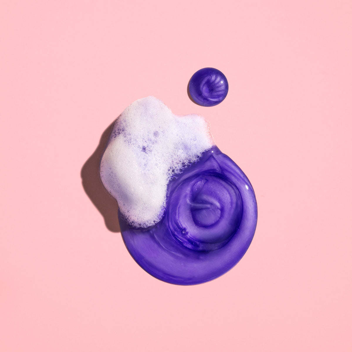 Group swatch image of Oribe Bright Blonde Purple Shampoo for Blonde & Silver Hair