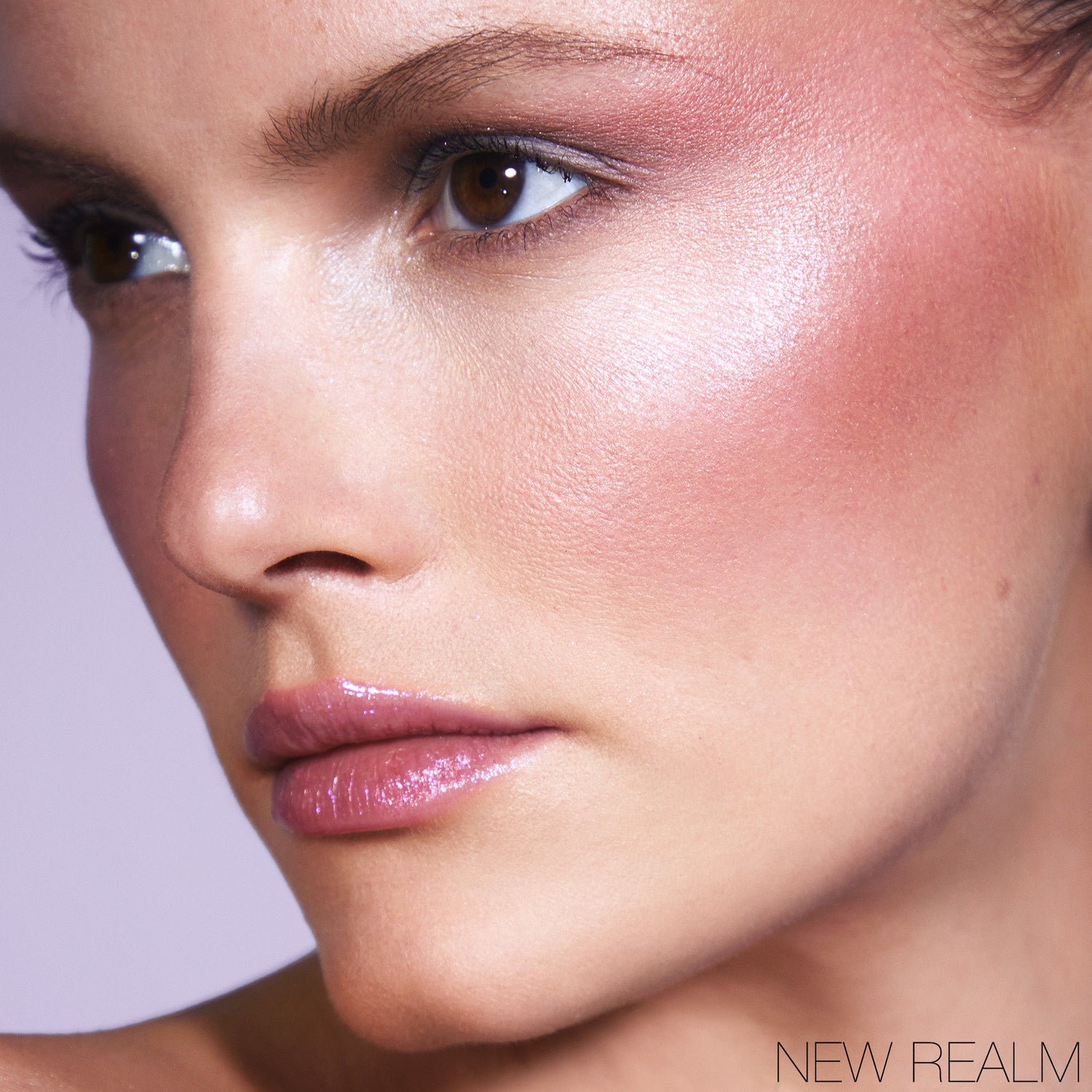 Model image of Nars Ethereal Aura Blush Palette (Limited Edition)