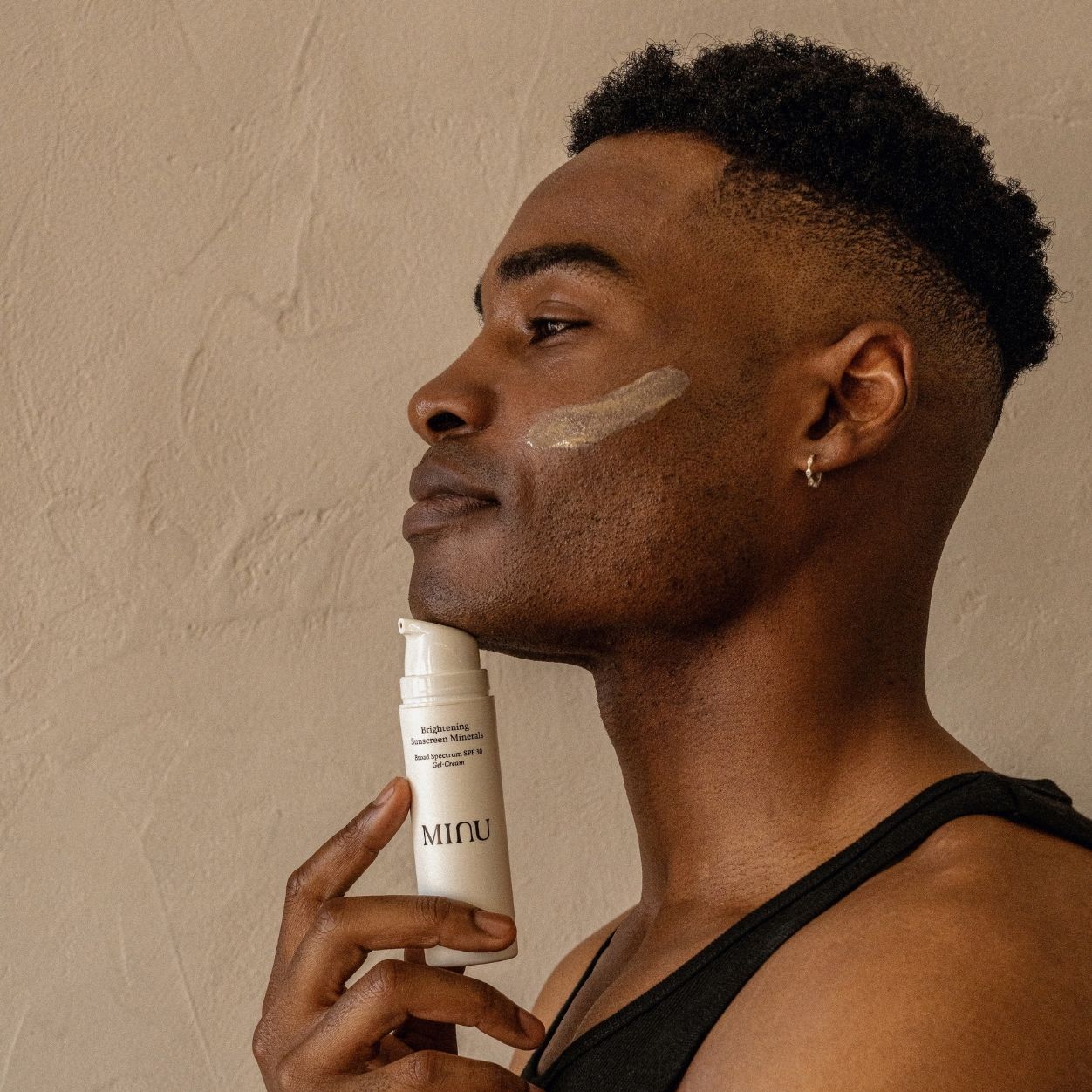 A shade comparison of Minu Brightening Sunscreen Minerals Broad Spectrum SPF 30 Gel-Cream