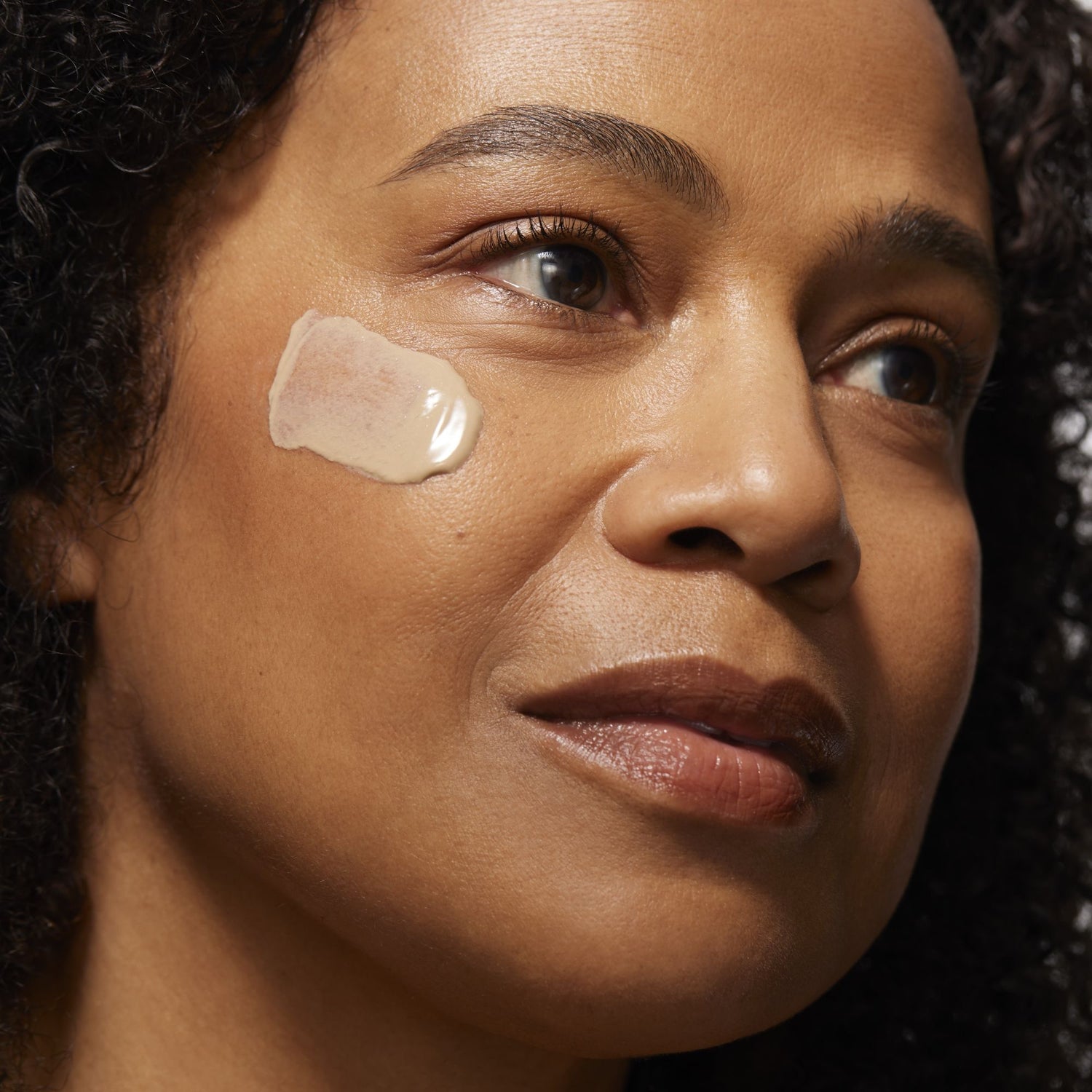 A shade comparison of Minu Brightening Sunscreen Minerals Broad Spectrum SPF 30 Gel-Cream