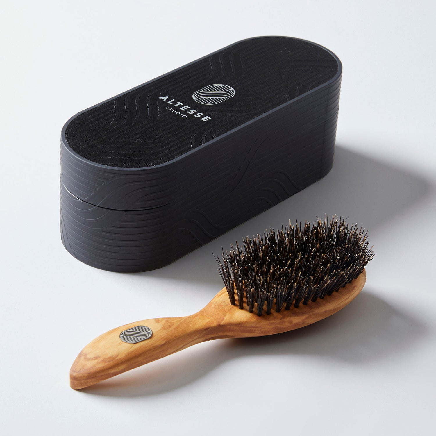 Top-view image of Altesse Studio Prestige Handmade Repair & Shine Brush for All Hair Types