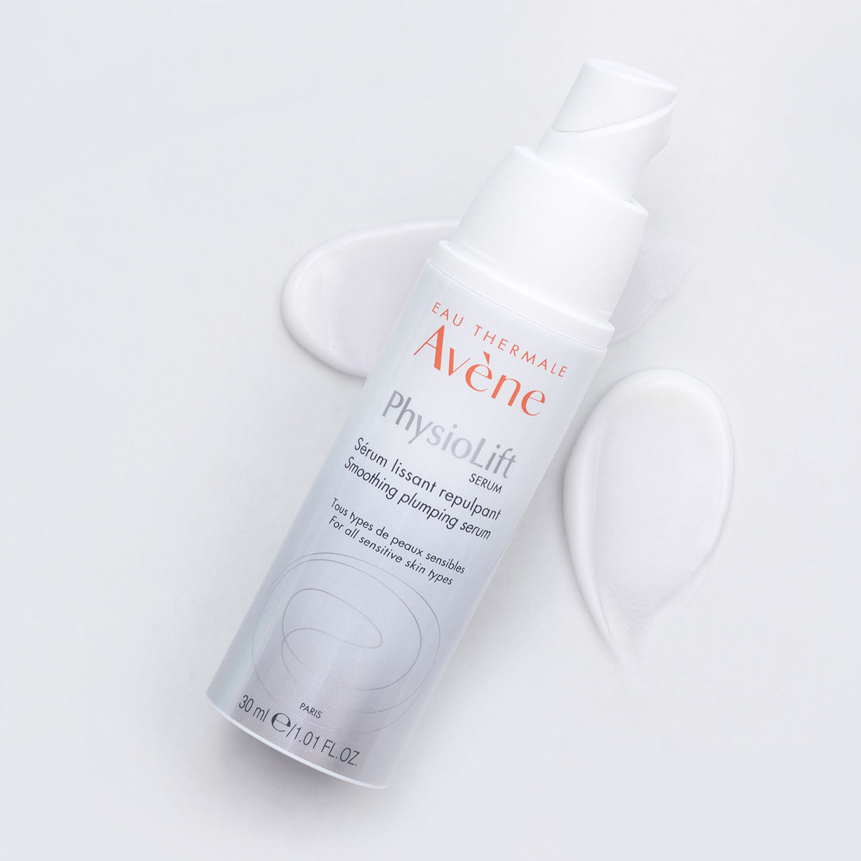 Lifestyle image of Avène PhysioLift Serum