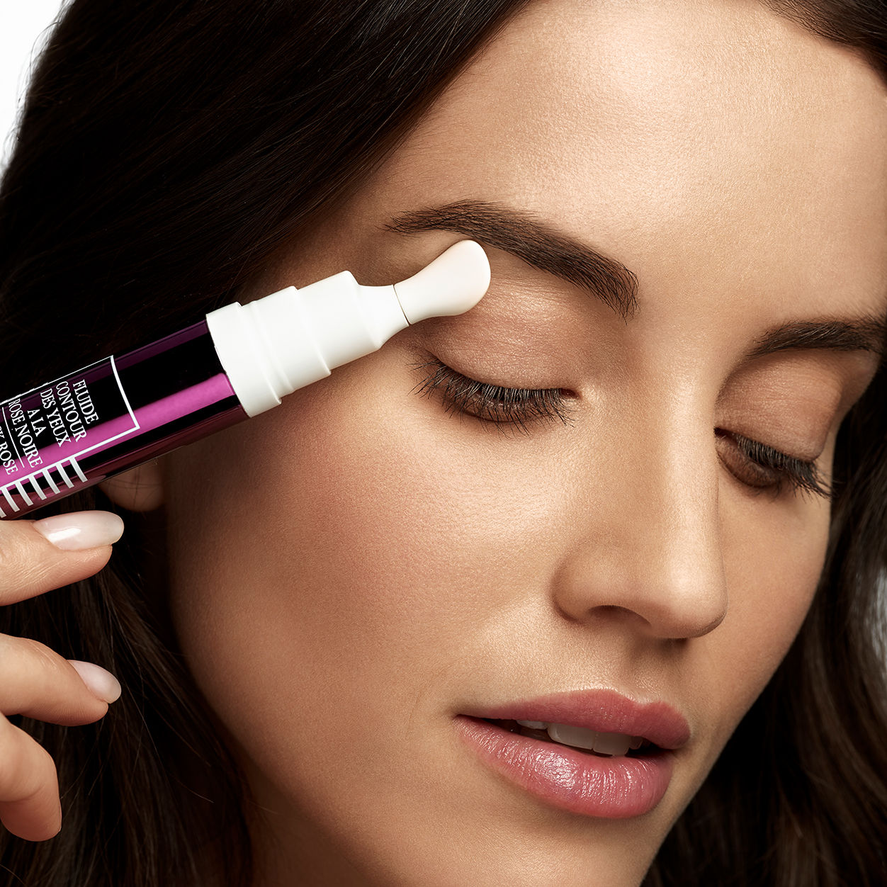 Model image of Sisley Paris Black Rose Eye Contour Fluid