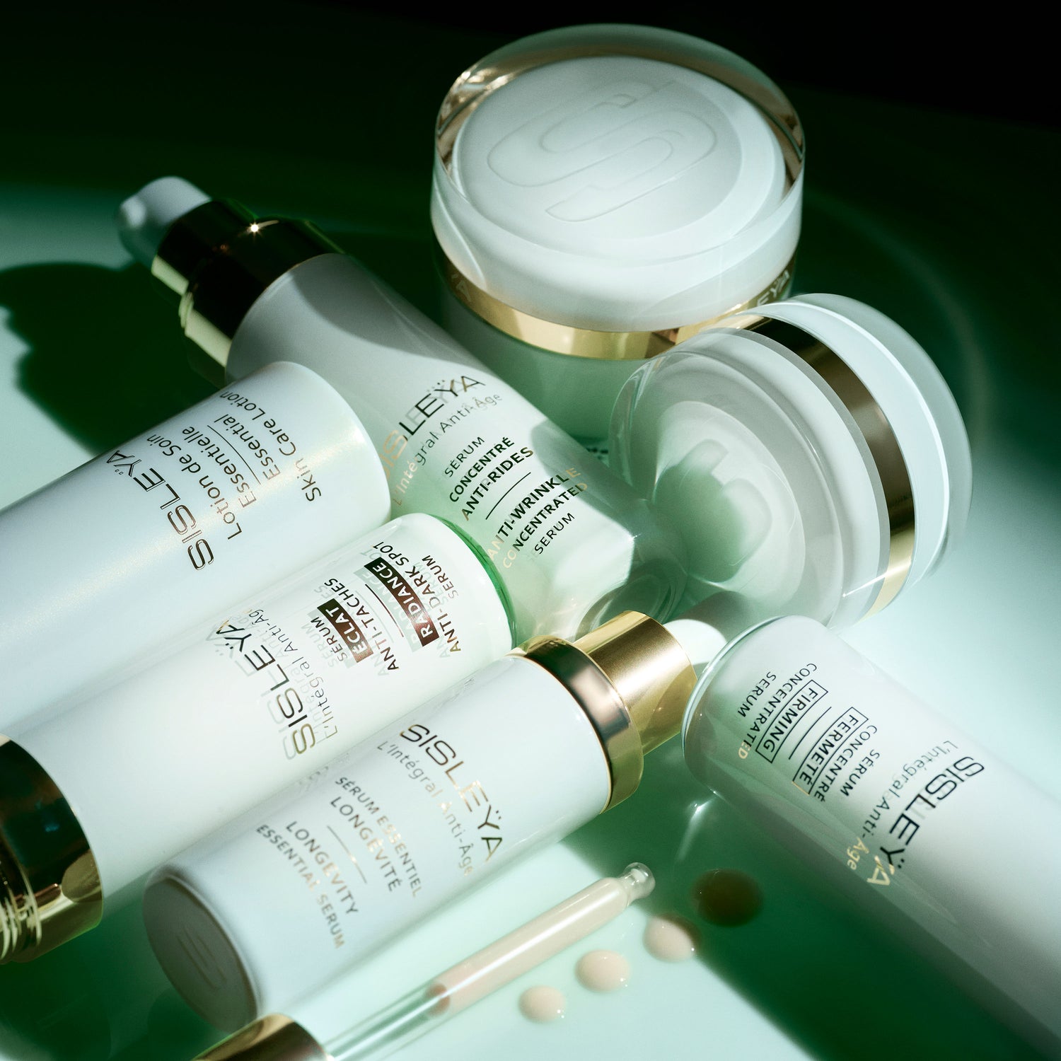 Image of product in the same collection as Sisley-Paris Sisleÿa L'Integral Anti-Age Longevity Essential Serum