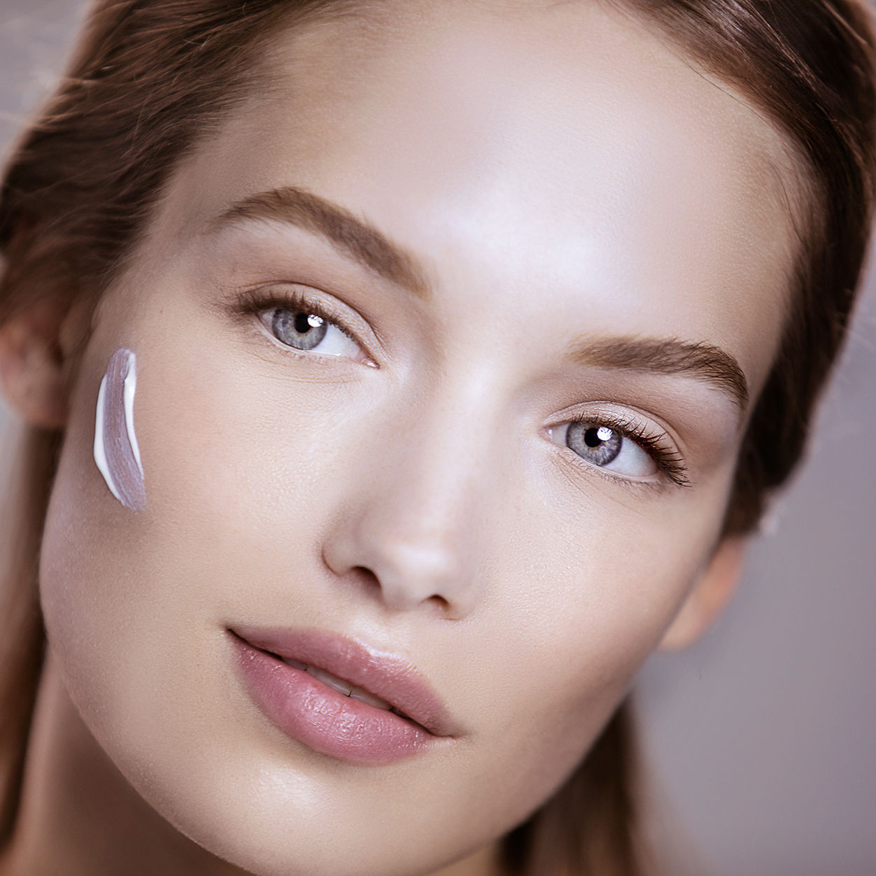 Model image of Sisley Paris Phyto-Blanc Brightening Protective Moisturizer