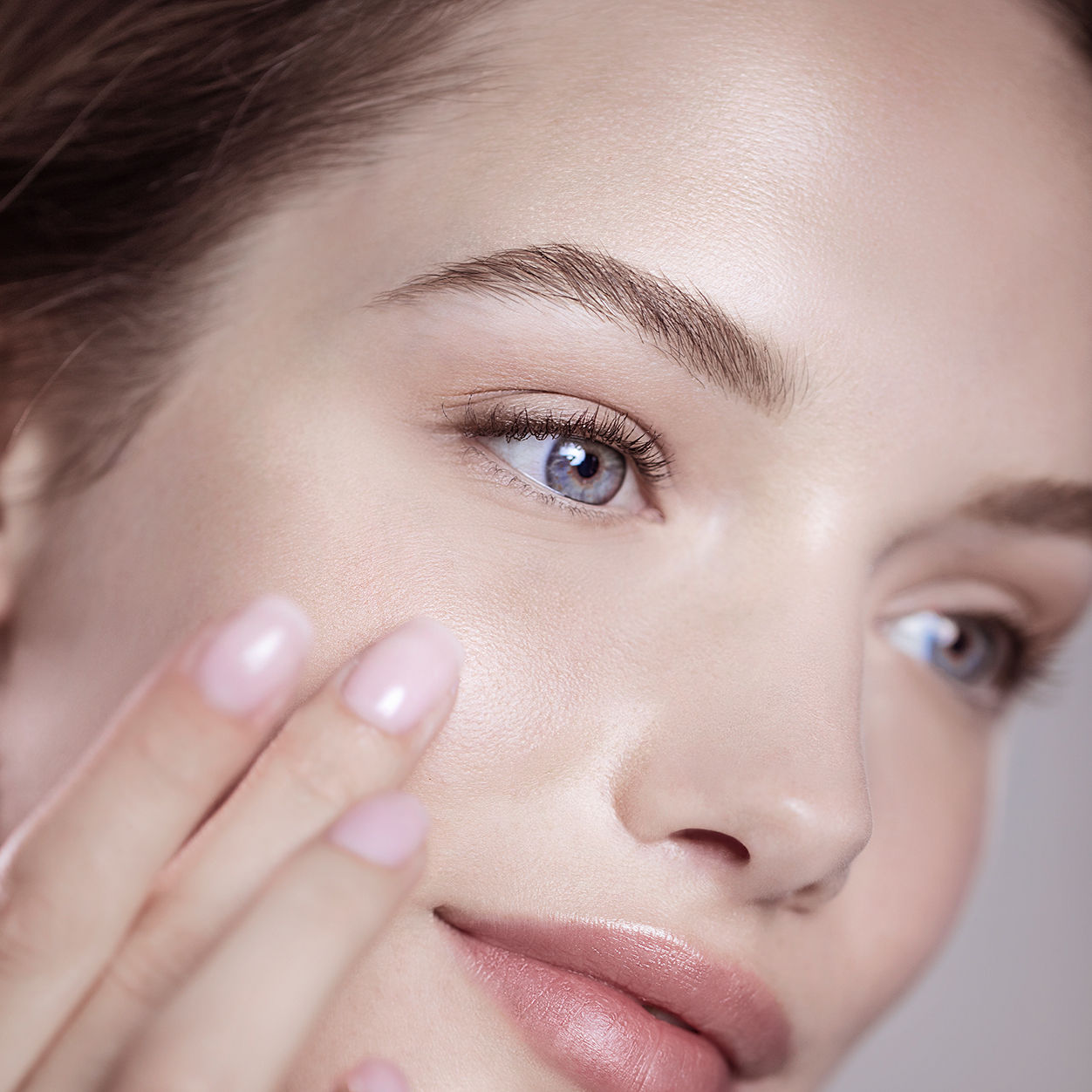 Model image of Sisley Paris Phyto-Blanc Brightening Protective Moisturizer