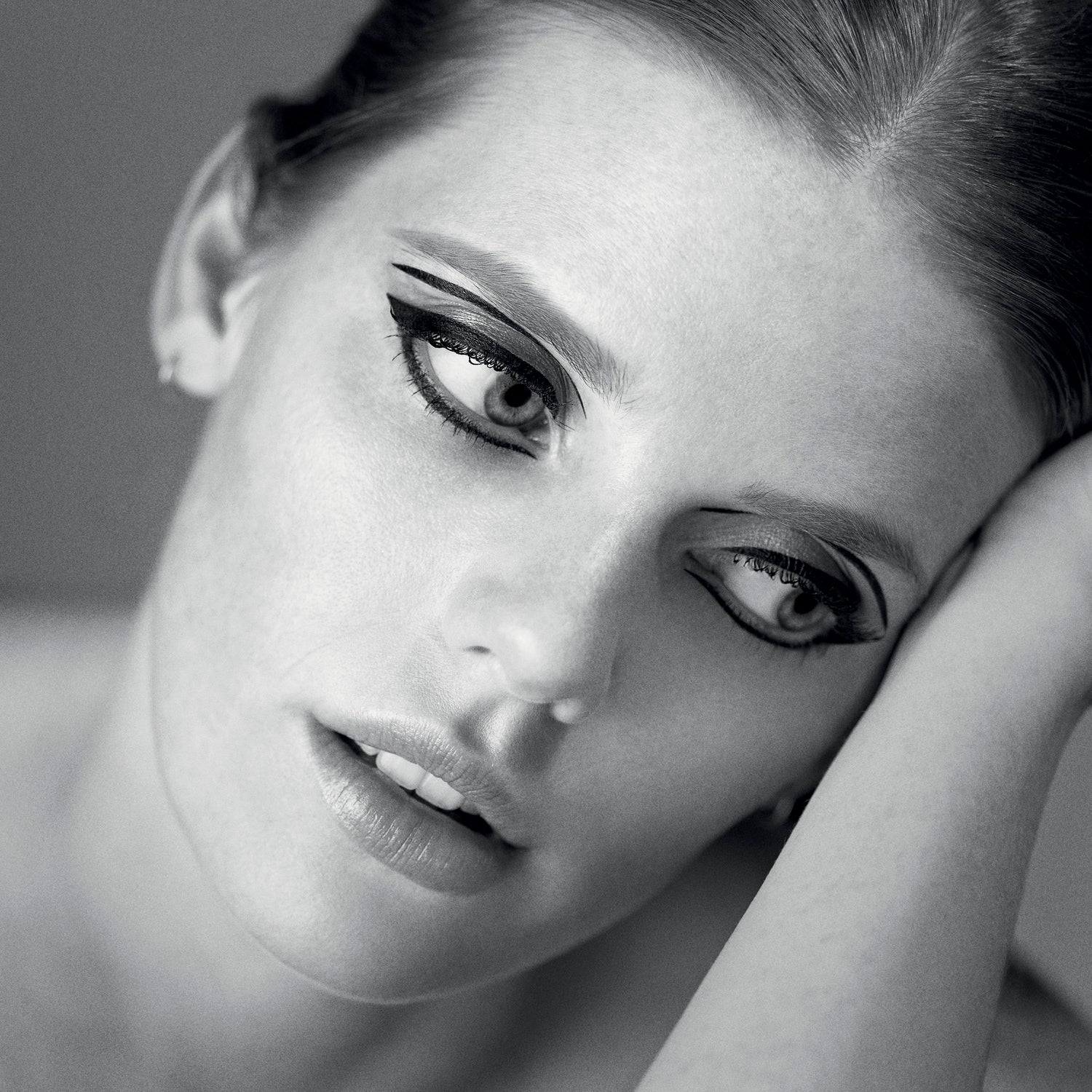 Model image of Sisley-Paris Ligne Noire Eyeliner