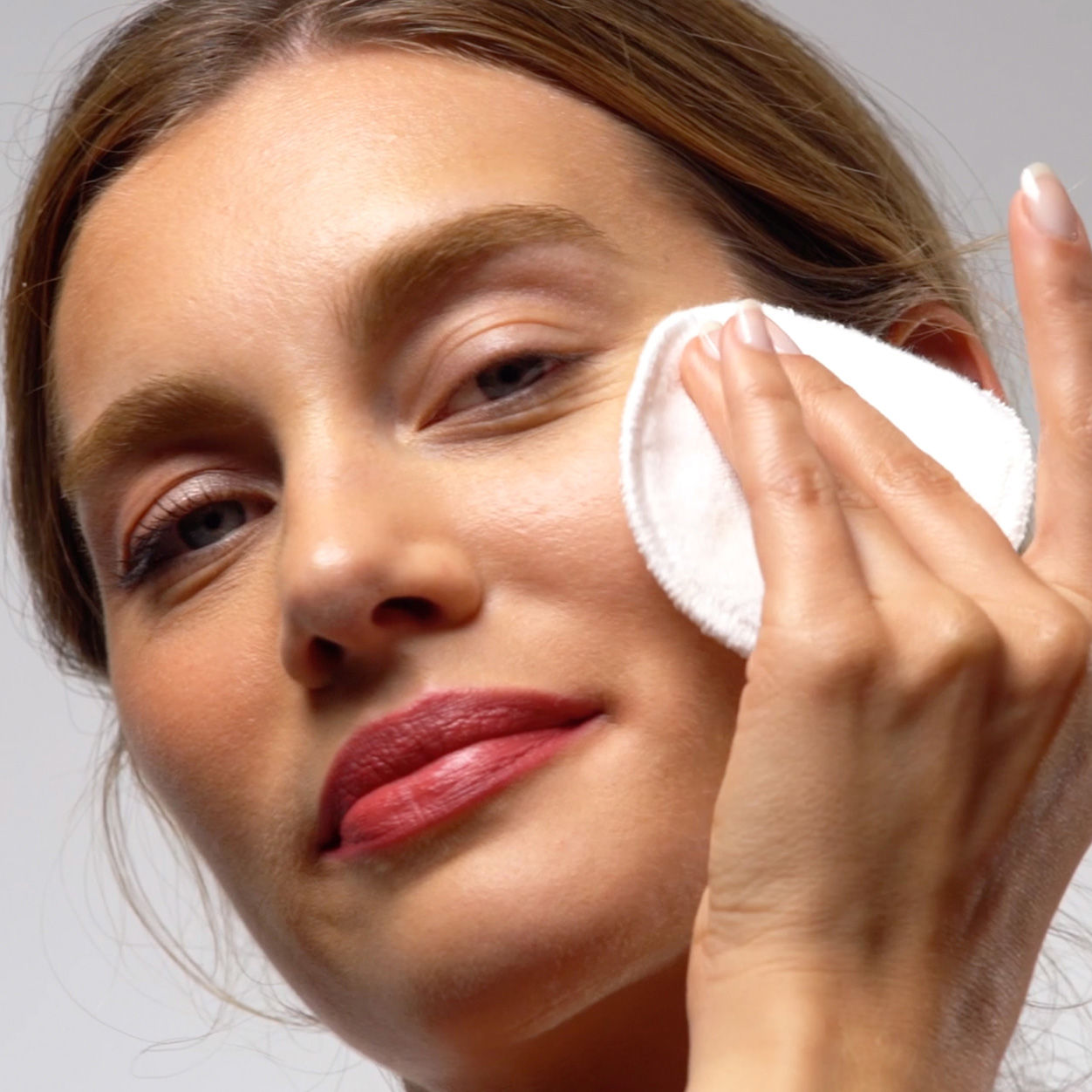 Model image of Caudalie Vinoclean Micellar Cleansing Water