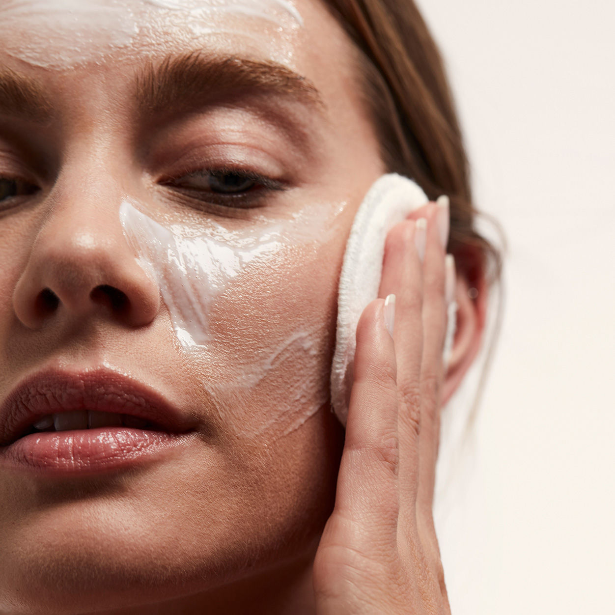 Model image of Caudalie Vinoclean Gentle Cleansing Almond Milk