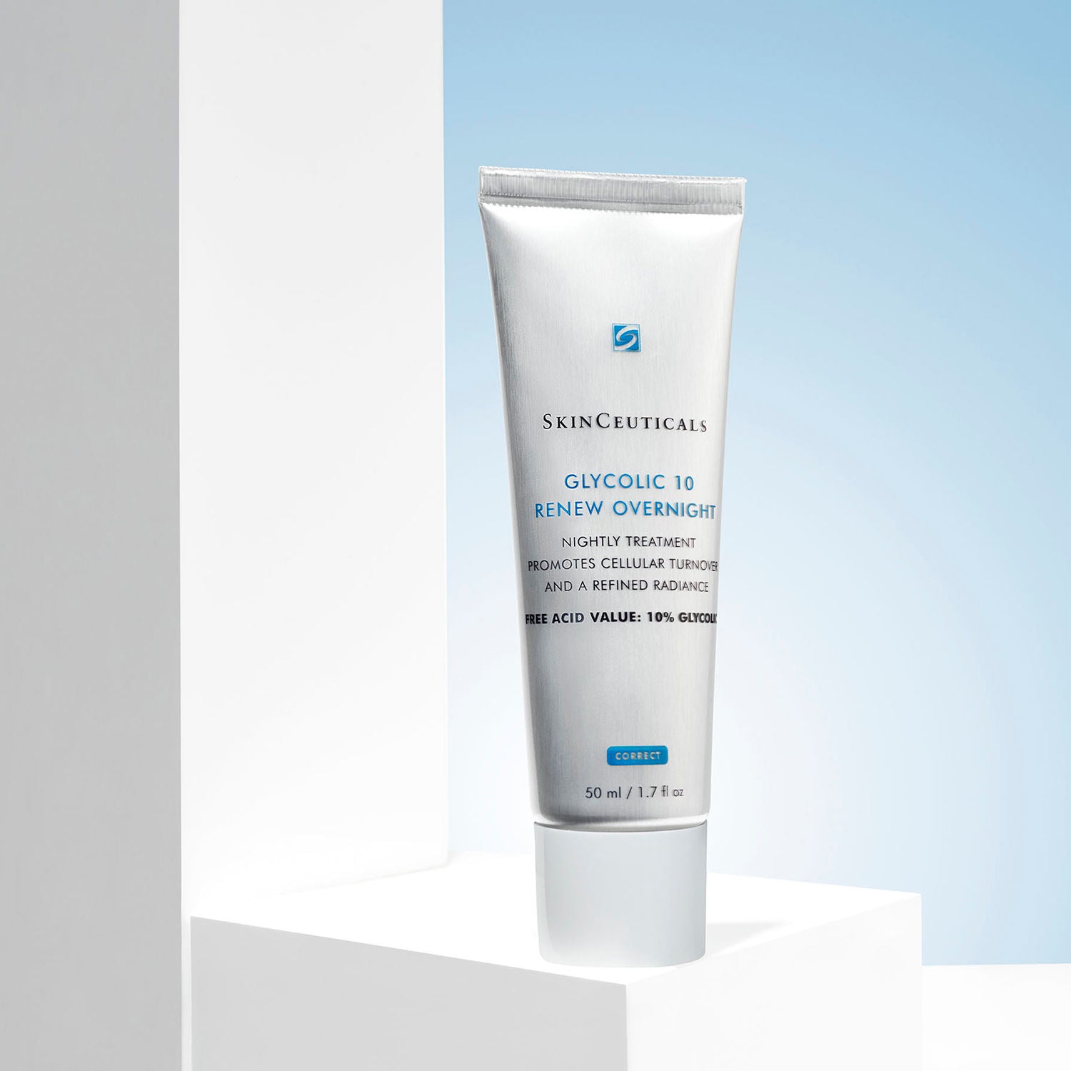 Lifestyle image of SkinCeuticals Glycolic 10 Renew Overnight