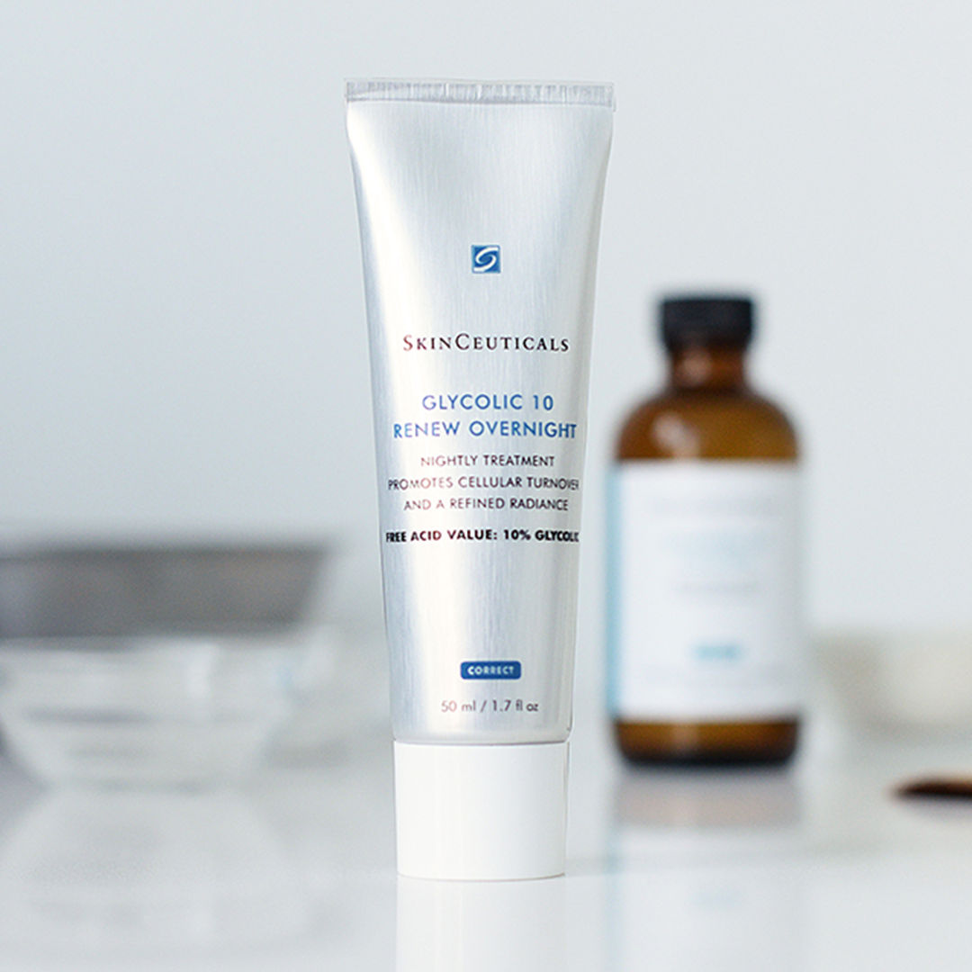 Lifestyle image of SkinCeuticals Glycolic 10 Renew Overnight