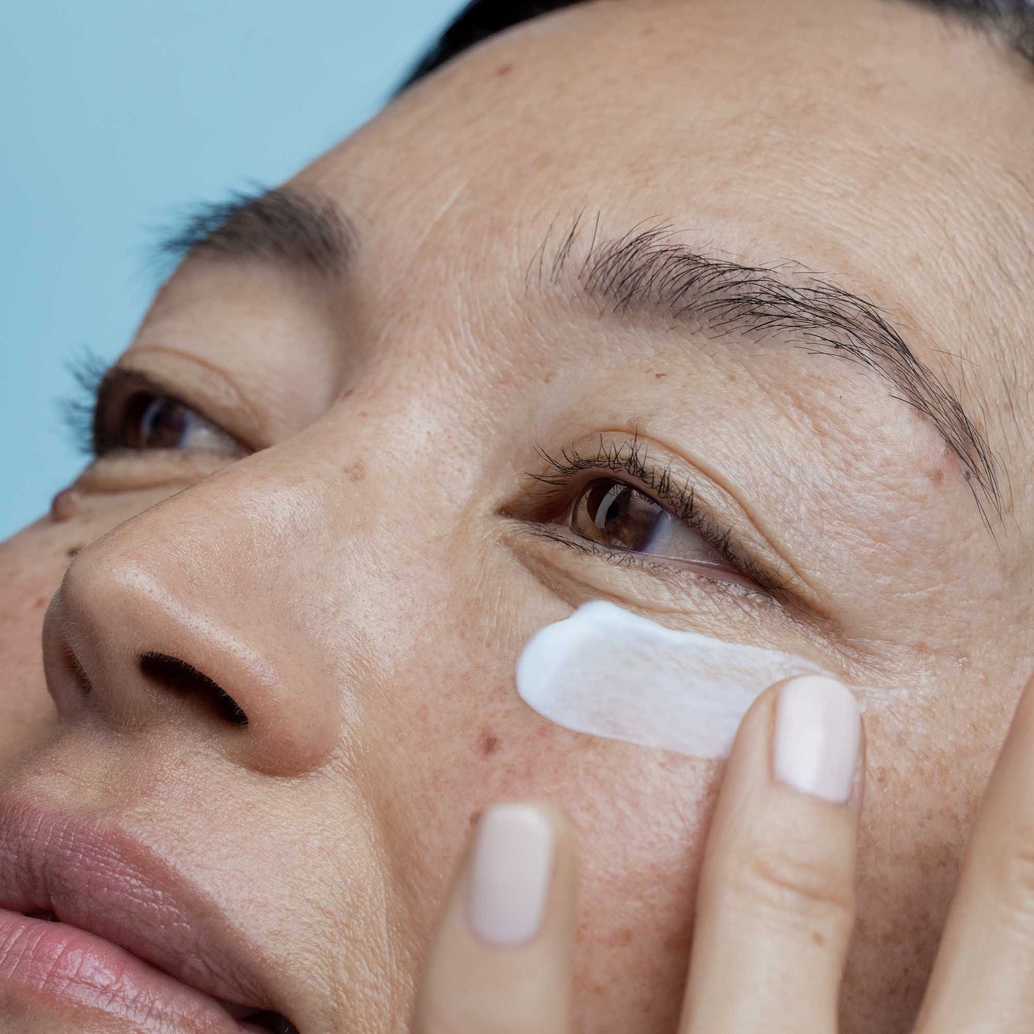Model image of Obagi Elastiderm Eye Cream