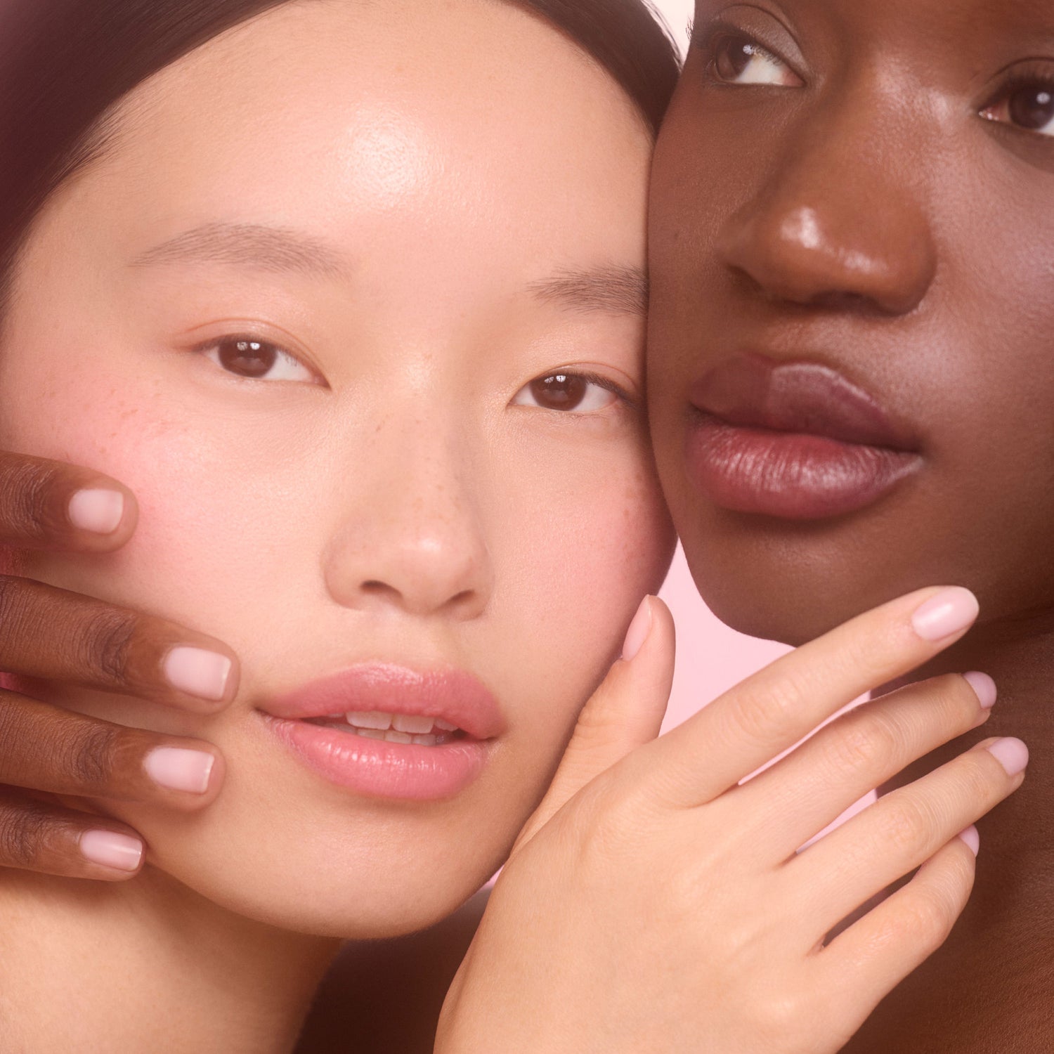 Model image of Manucurist Active Blur