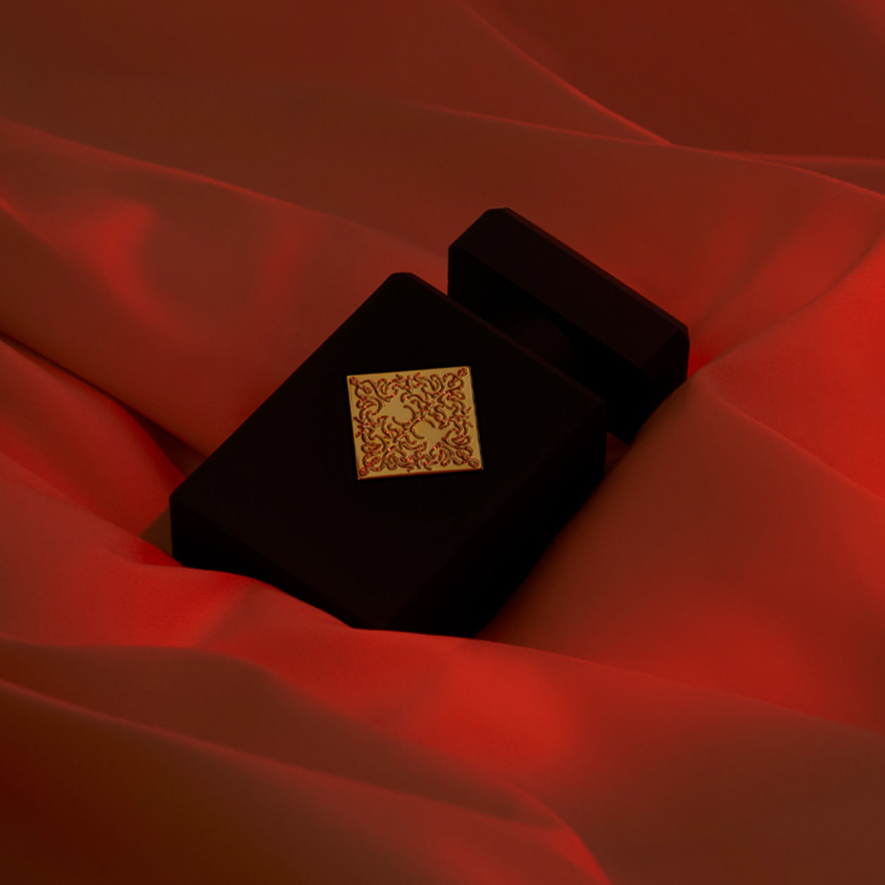 Lifestyle image of Initio Parfums Privés Absolute Aphrodisiac Eau de Parfum