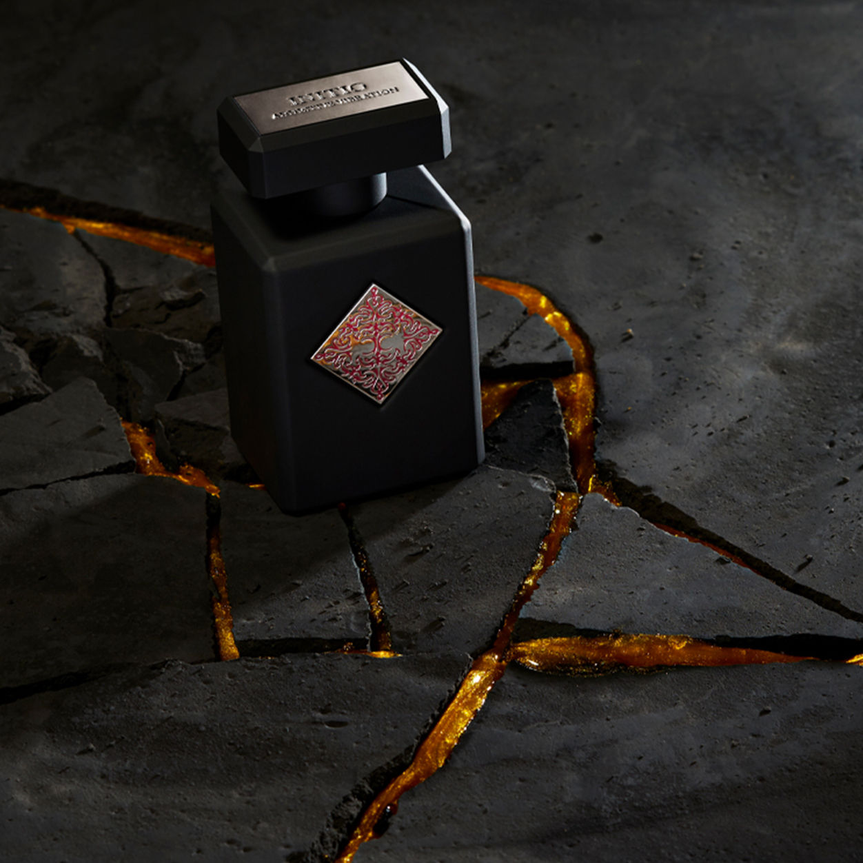 Lifestyle image of Initio Parfums Privés Addictive Vibration Eau de Parfum