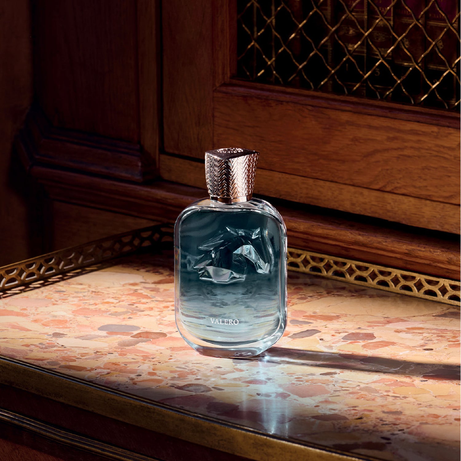 Lifestyle image of Parfums de Marly Valero Extrait de Parfum