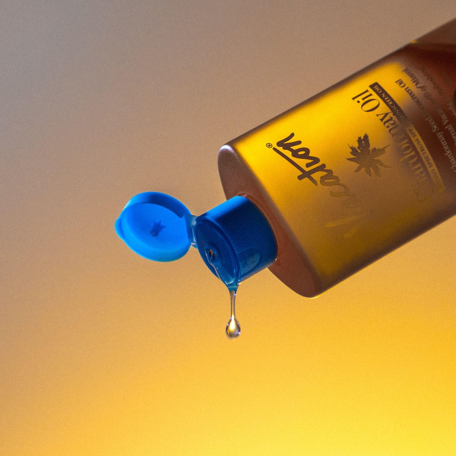 Swatch image of Vacation Chardonnay Oil SPF 30