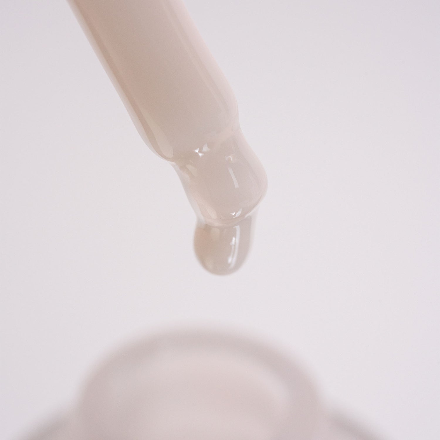 Swatch image of Dr. Barbara Sturm Brightening Serum