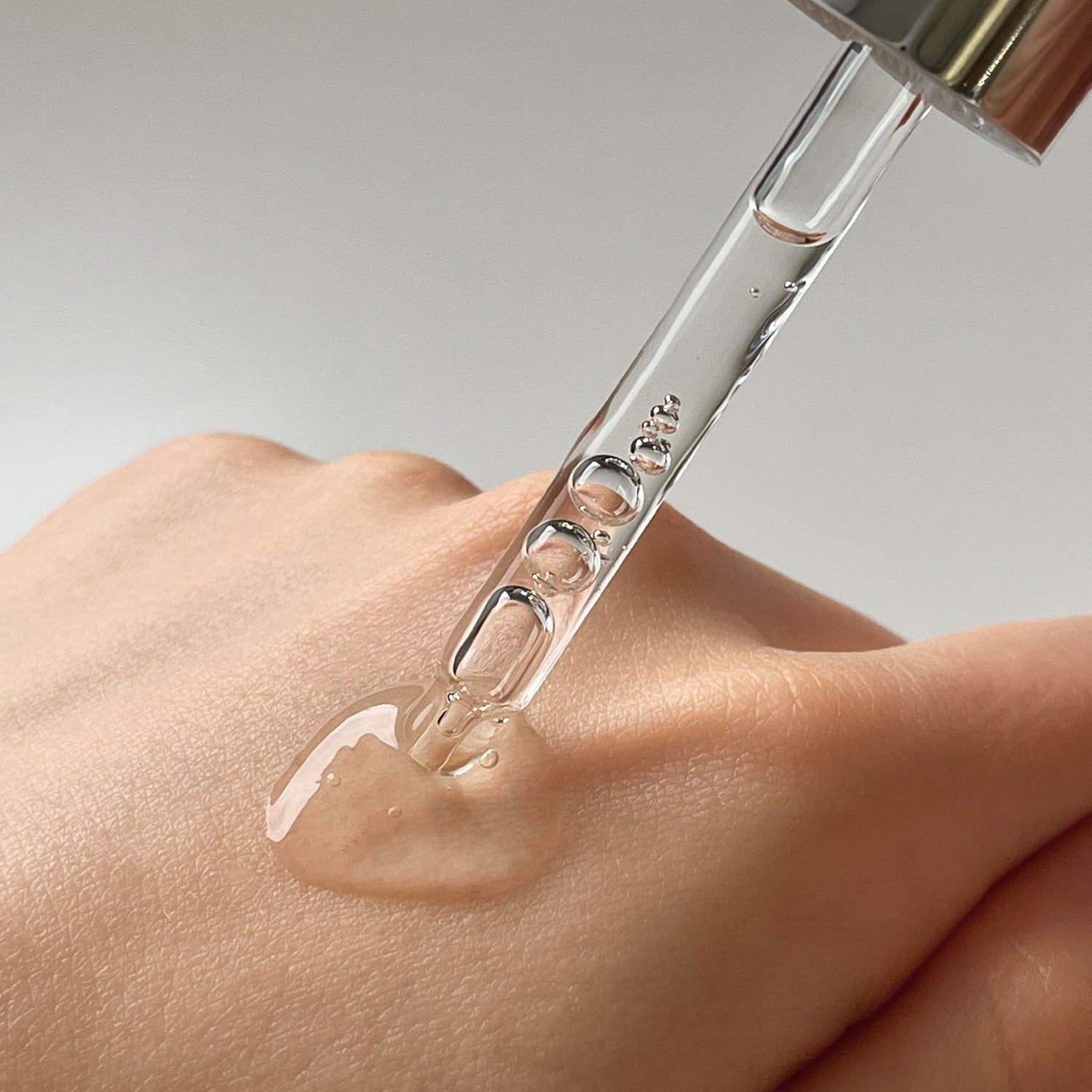 Model image of Dr. Barbara Sturm Super Anti-Aging Eye Serum