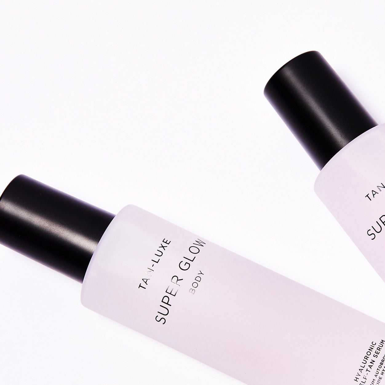 Lifestyle image of Tan-Luxe Super Glow Body Hyaluronic Self Tan Serum