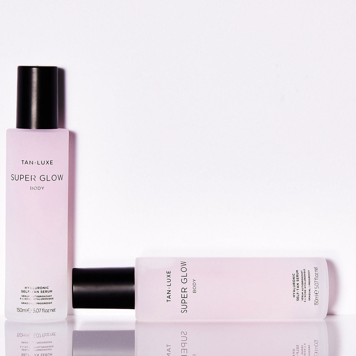 Lifestyle image of Tan-Luxe Super Glow Body Hyaluronic Self Tan Serum