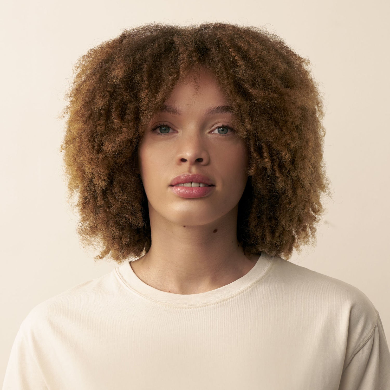 Before and after results of using Christophe Robin Luscious Curl Cleansing Balm with Kokum Butter