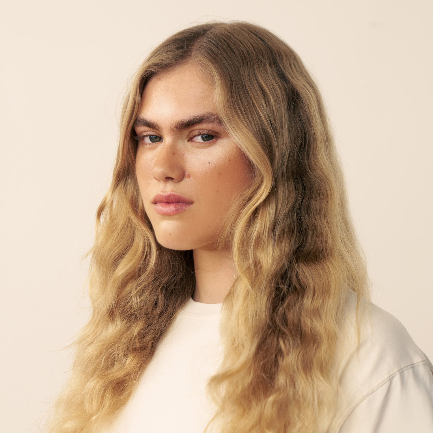 Before and after results of using Christophe Robin Shade Variation Mask Golden Blonde