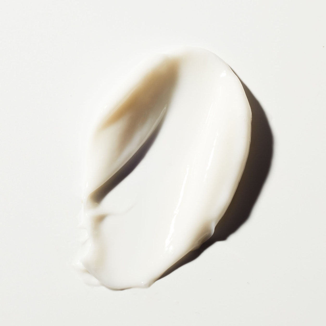 Lifestyle image of Tan-Luxe The Crème