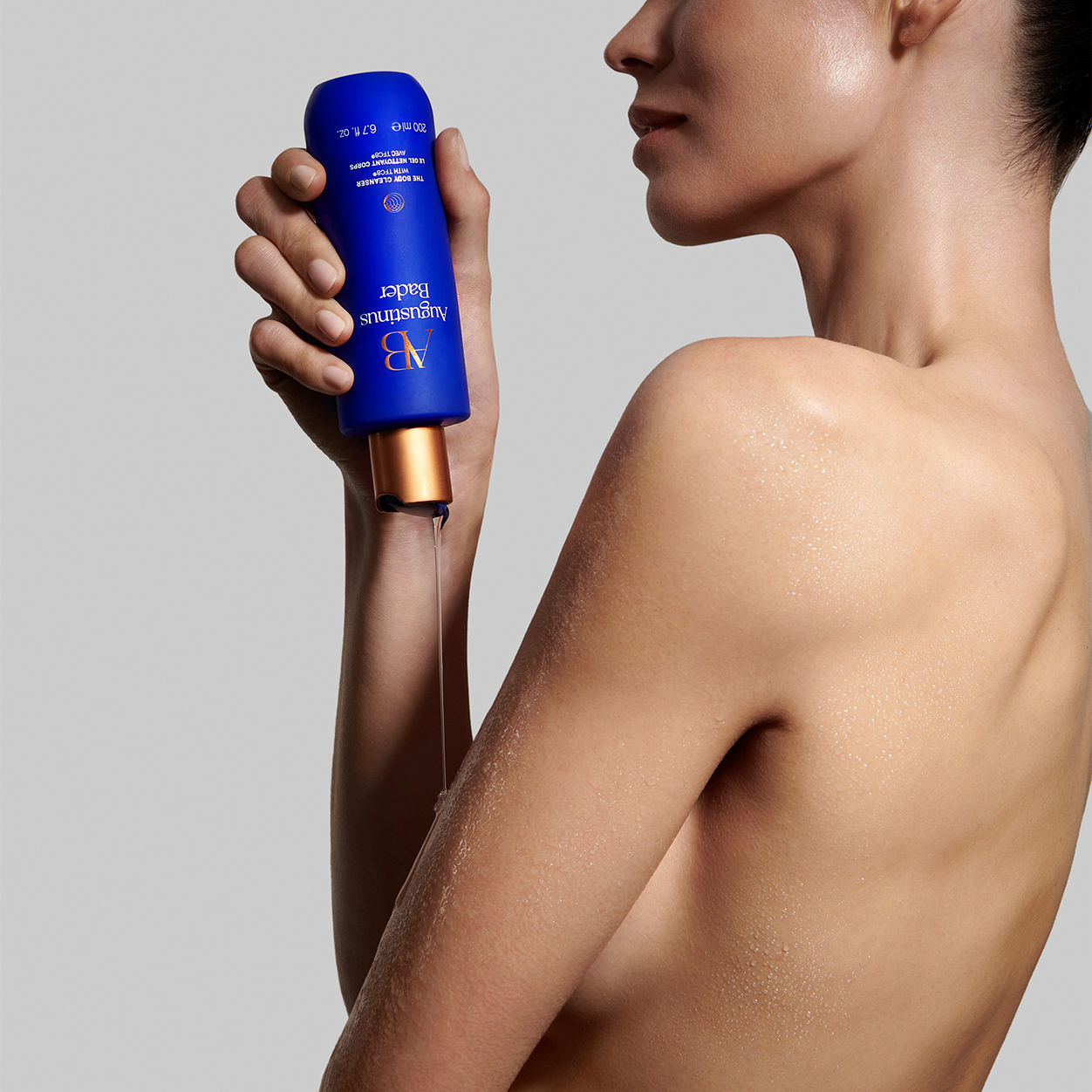 Model image of Augustinus Bader The Body Cleanser