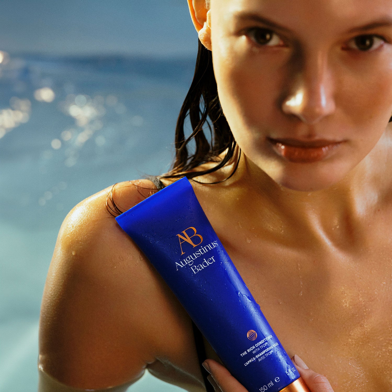 Model image of Augustinus Bader The Rich Conditioner