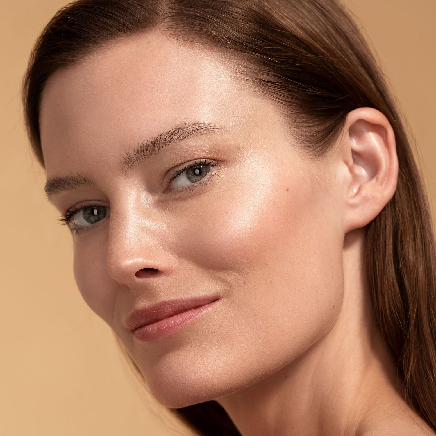 Model image of Chantecaille Sheer Glow Gold Face Tint