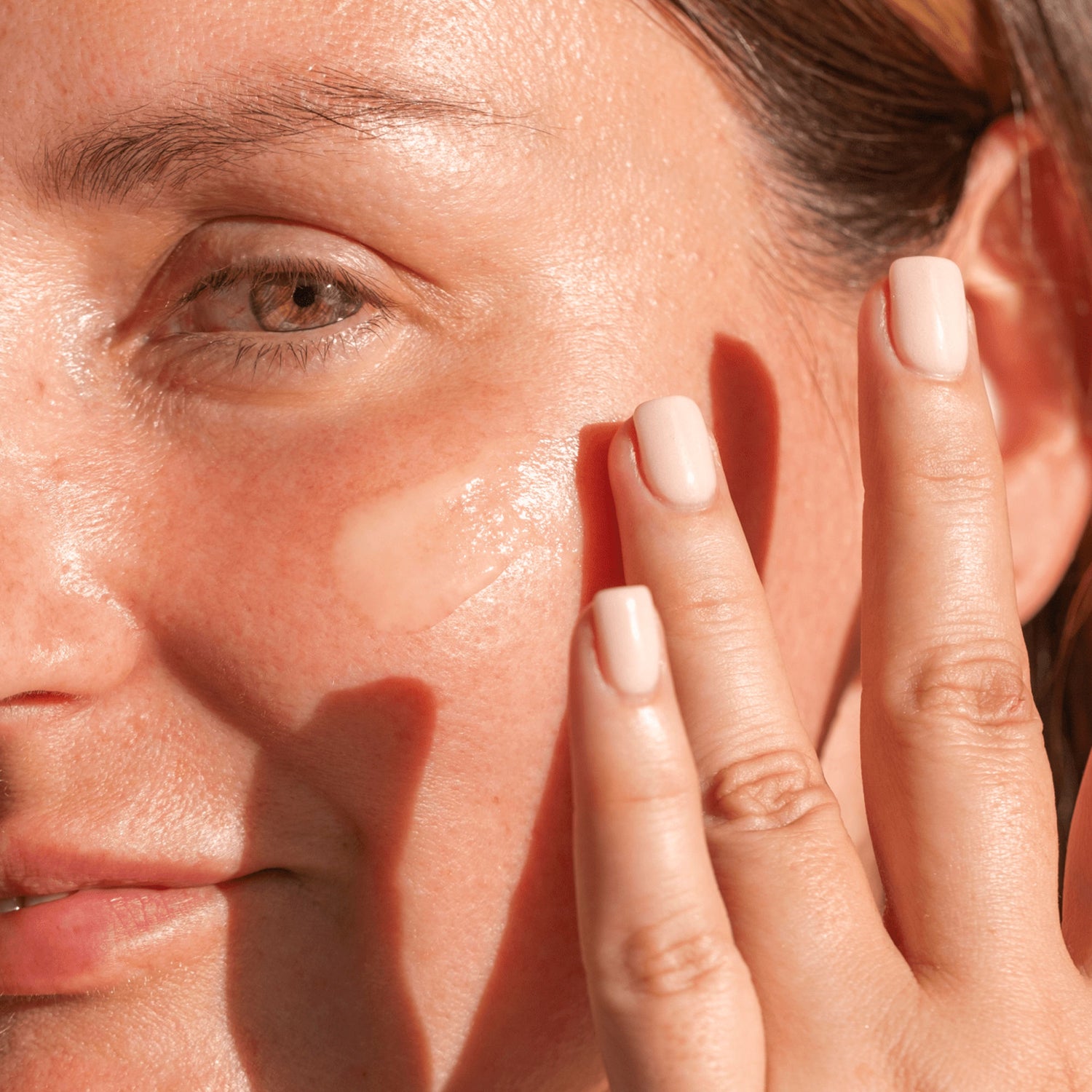 Model image of OSEA Anti-Aging Sea Serum