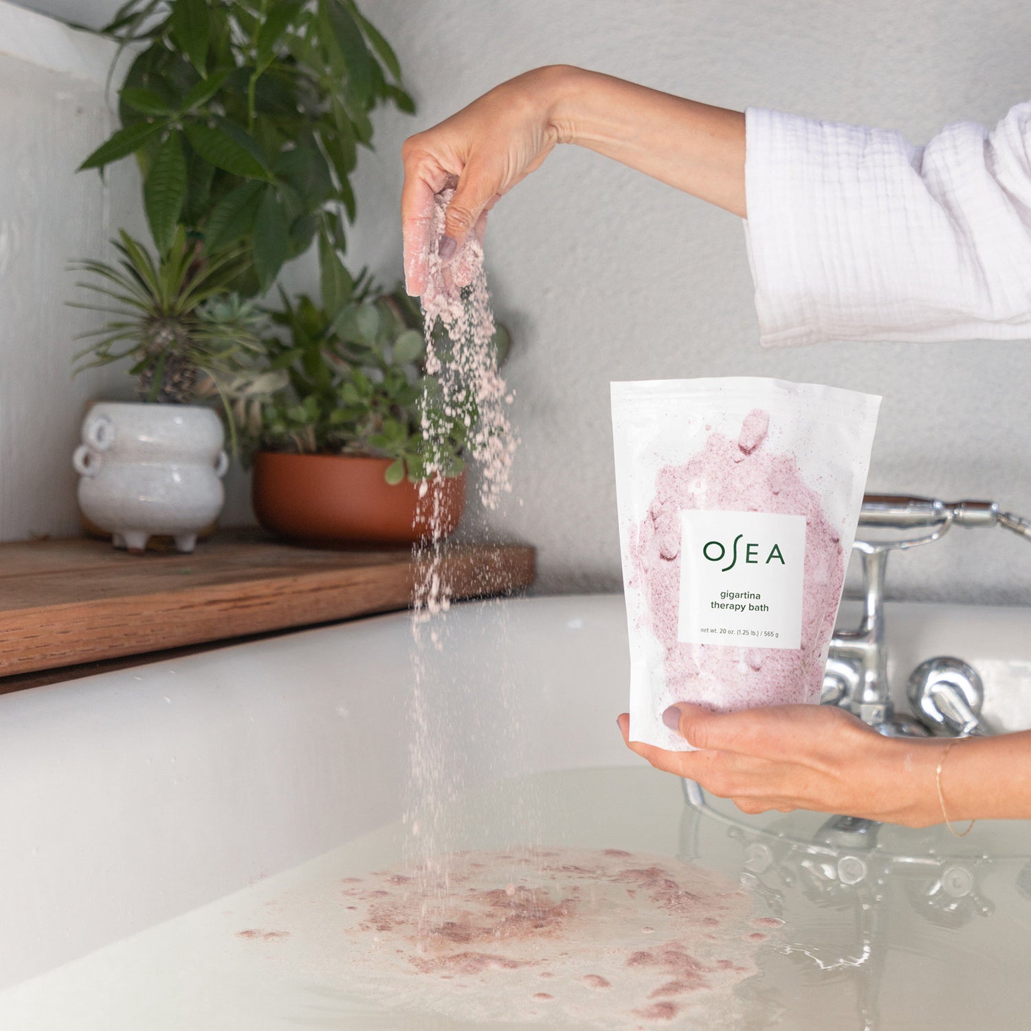 Lifestyle image of OSEA Gigartina Therapy Bath