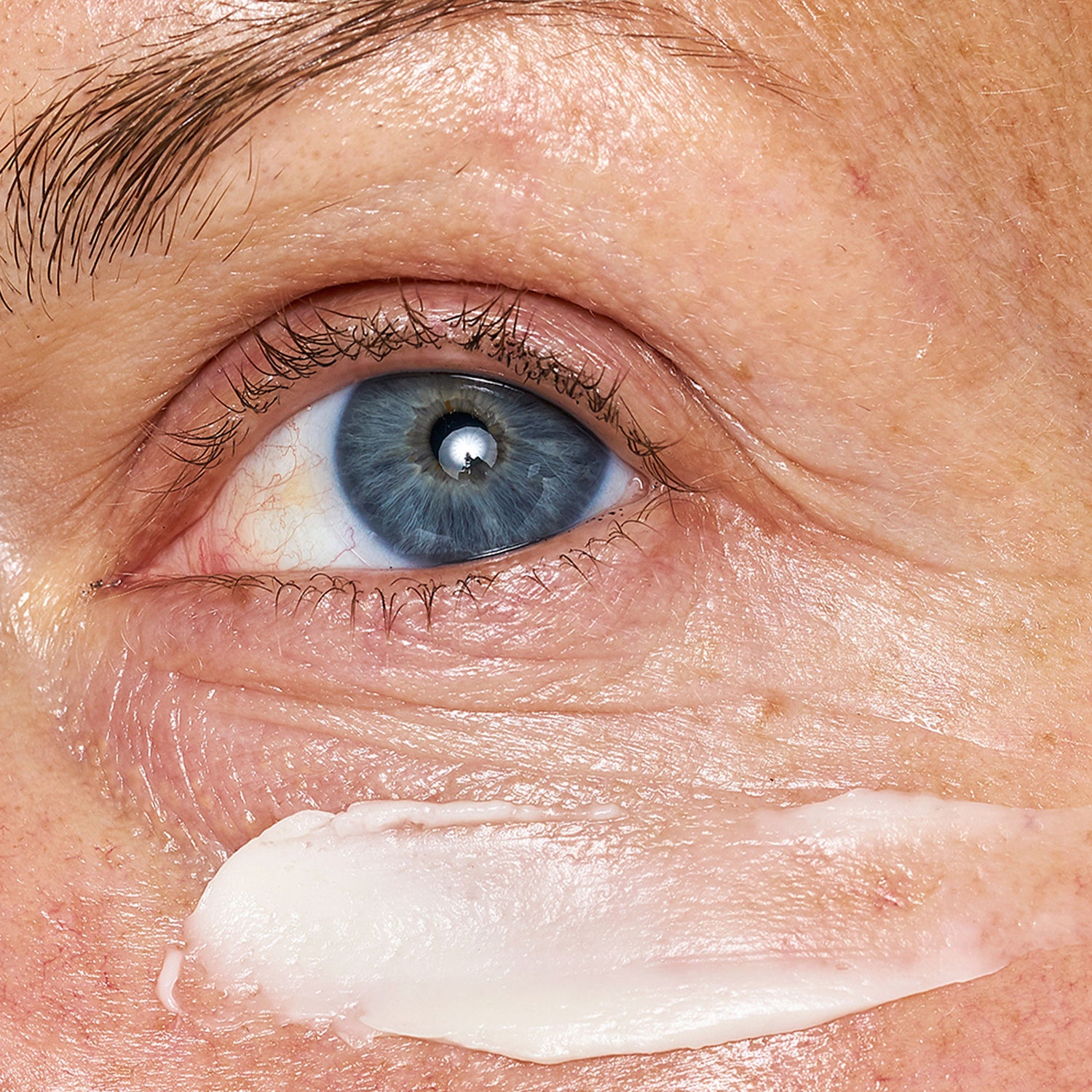 Model image of OSEA Advanced Repair Eye Cream