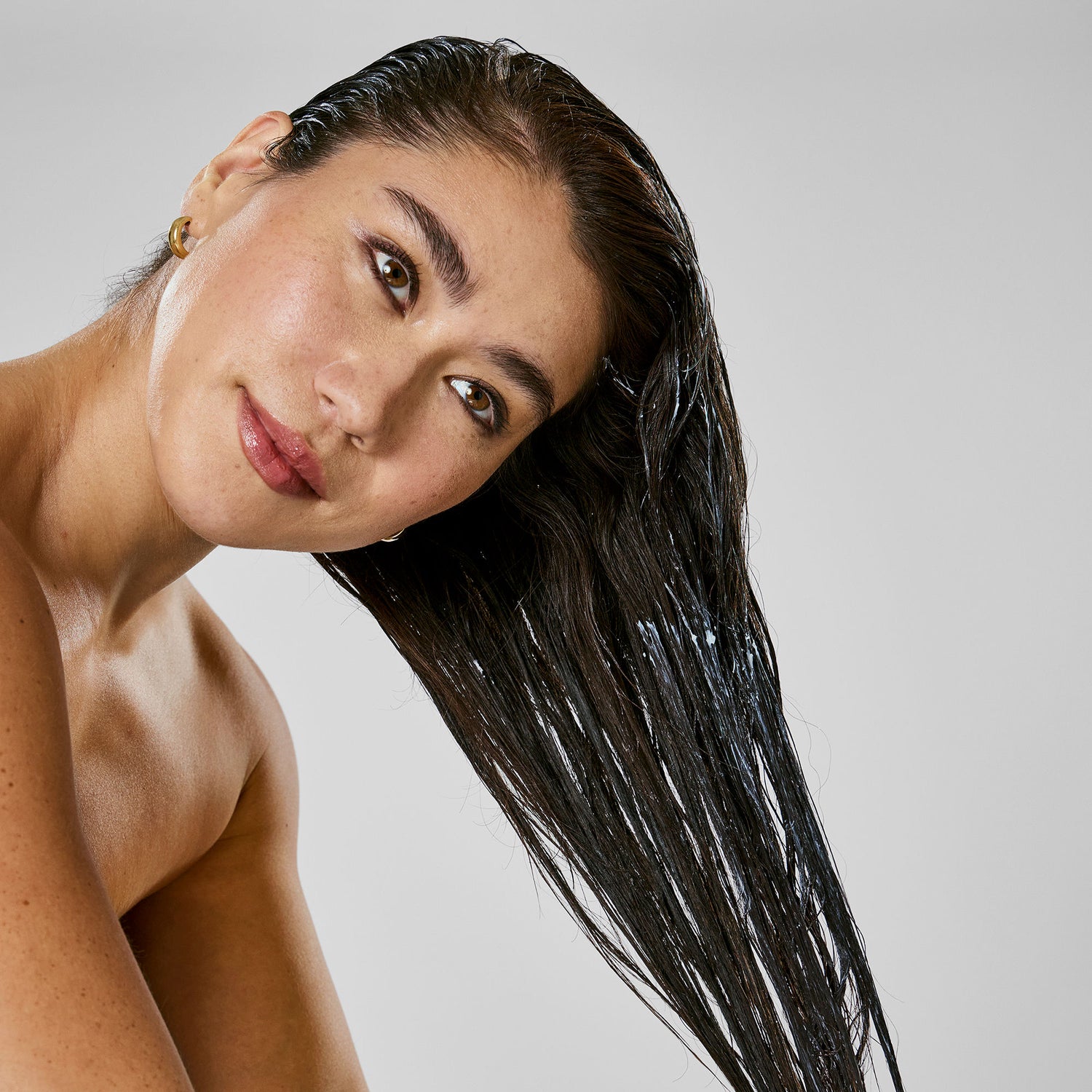 Model image of Bumble and Bumble Hairdresser’s Invisible Oil Mask