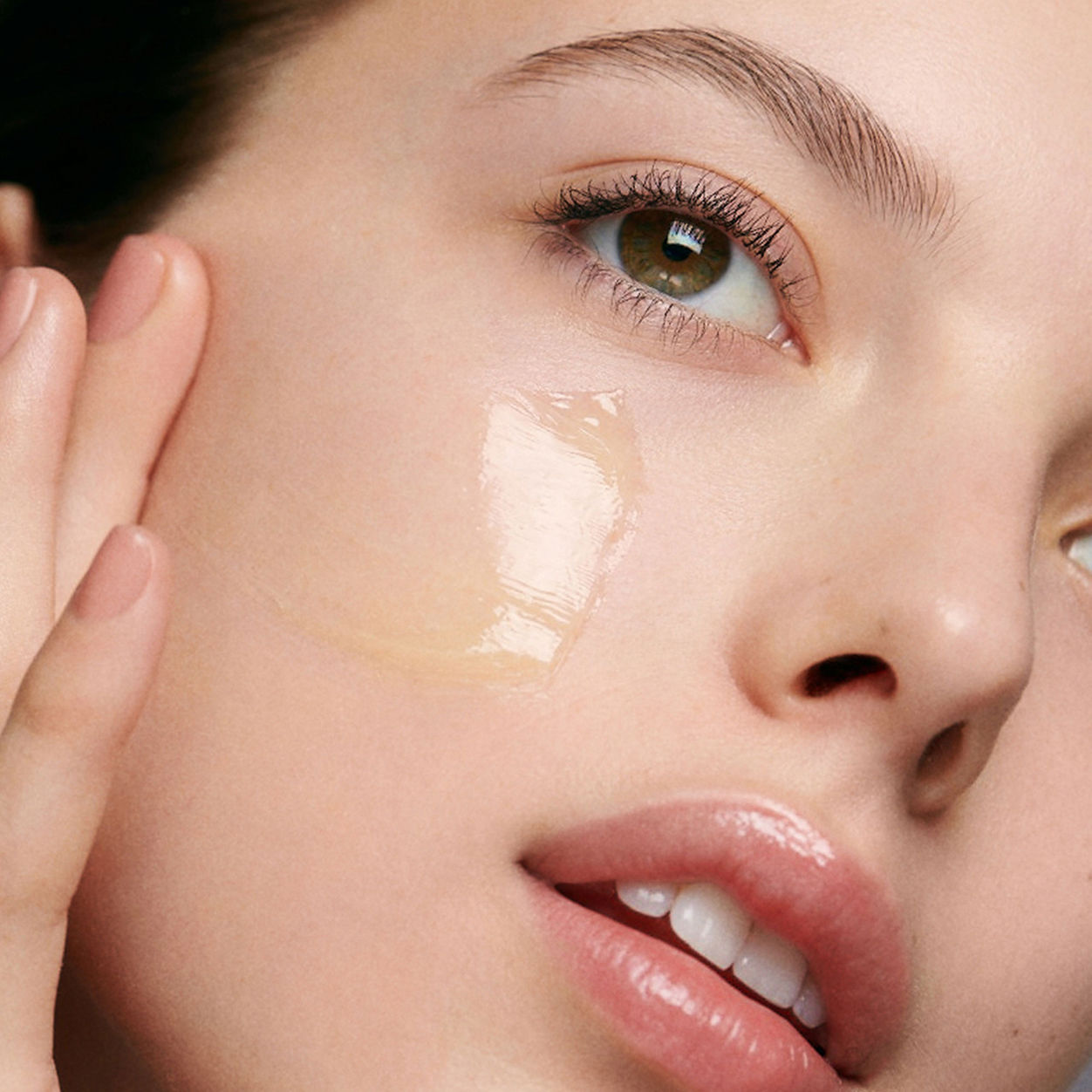 Model image of Bobbi Brown Extra Cleansing Balm