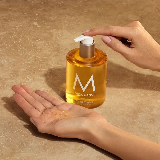 Model image of Moroccanoil Hand Wash Oud Minéral