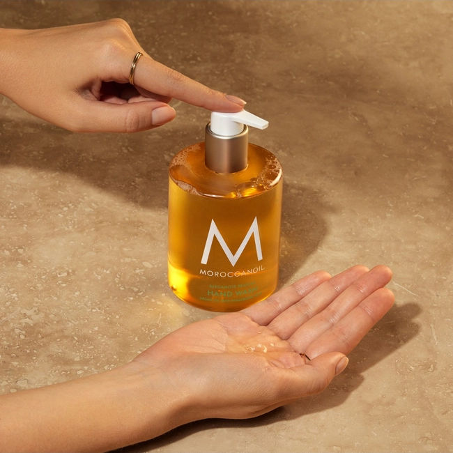 Model image of Moroccanoil Hand Wash Bergamote Fraîche