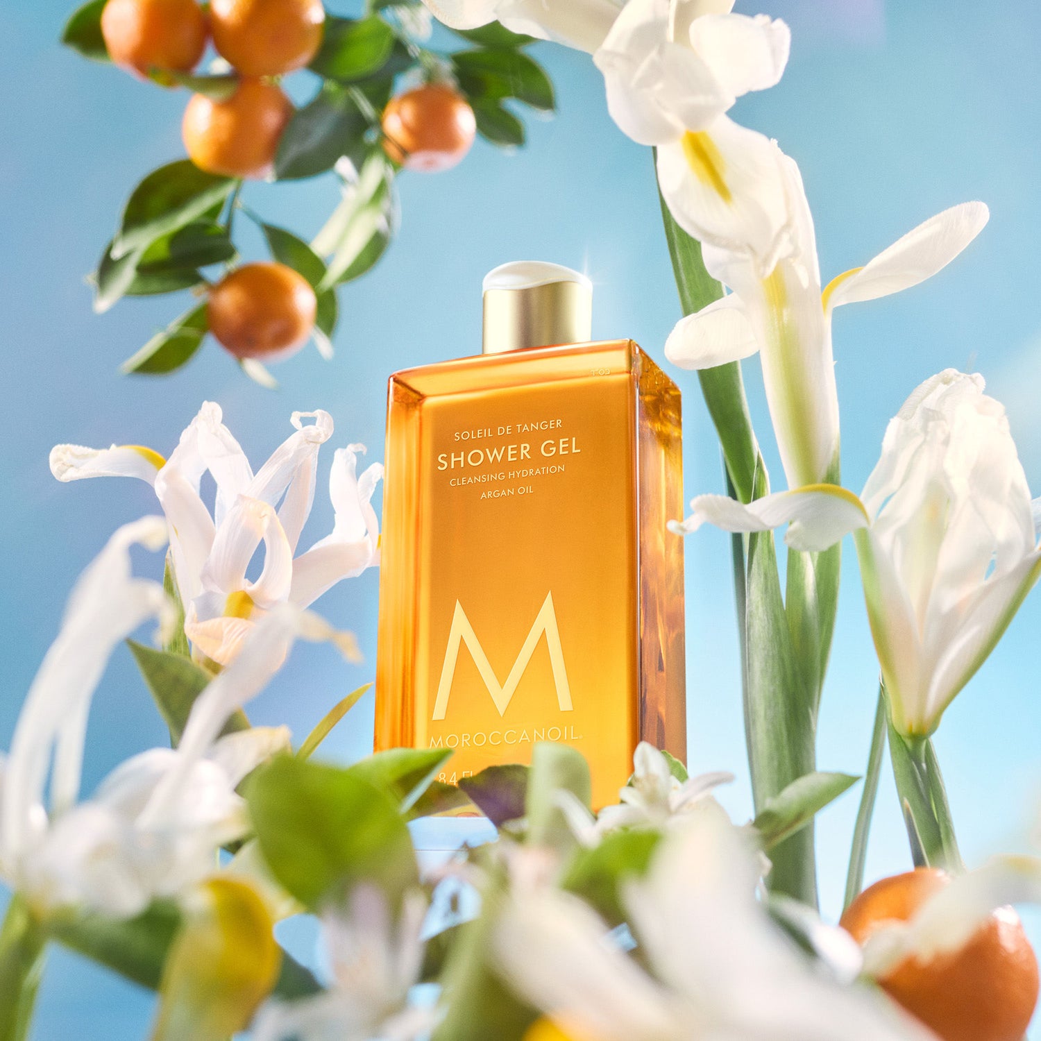 Lifestyle image of Moroccanoil Shower Gel Soleil de Tanger