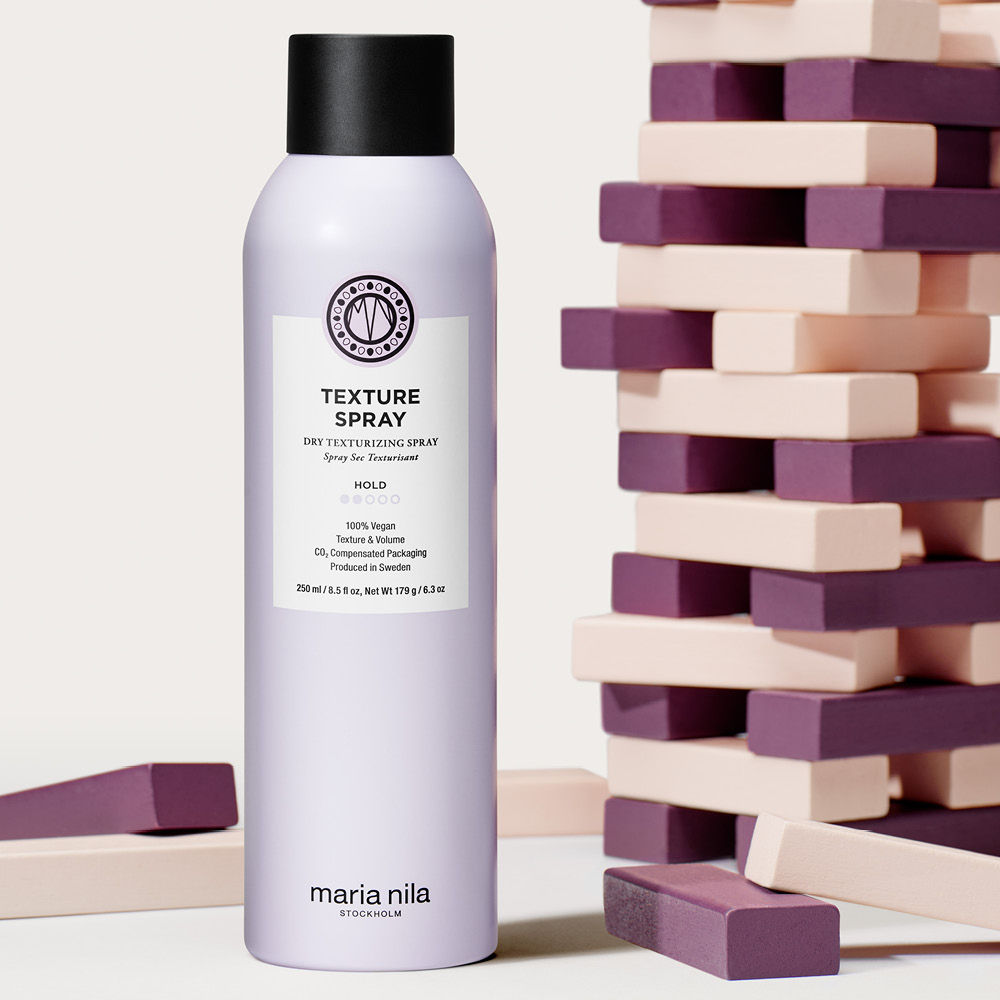 Lifestyle image of Maria Nila Texture Spray
