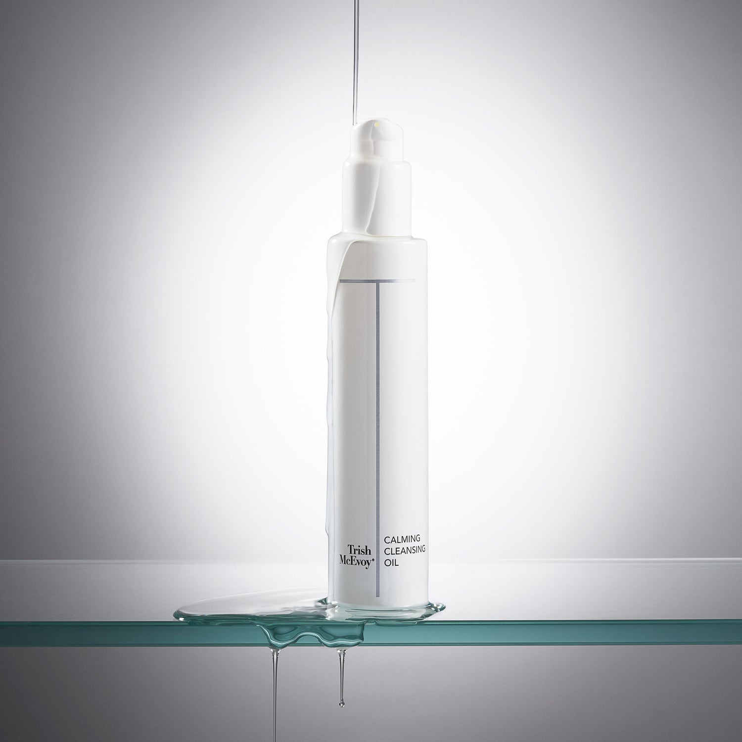 Lifestyle image of Trish McEvoy Instant Solutions Calming Cleansing Oil