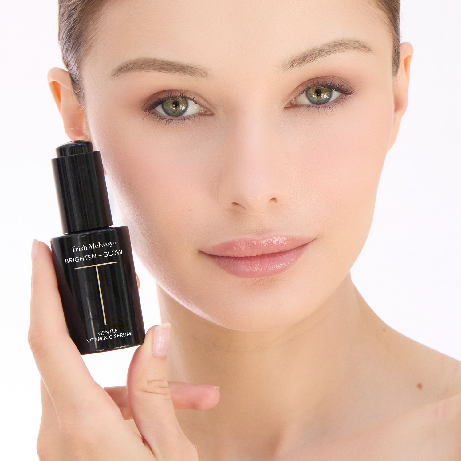 Model image of Trish McEvoy Brighten + Glow Gentle Vitamin C Serum