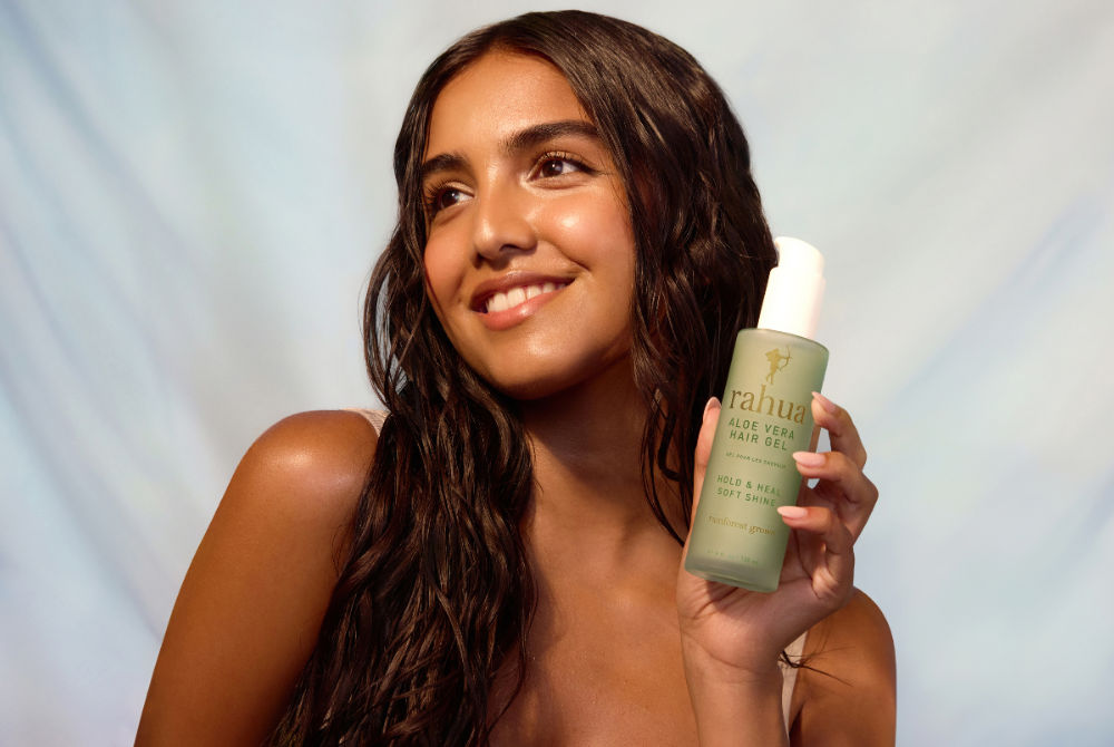 Model image of Rahua Aloe Vera Hair Gel