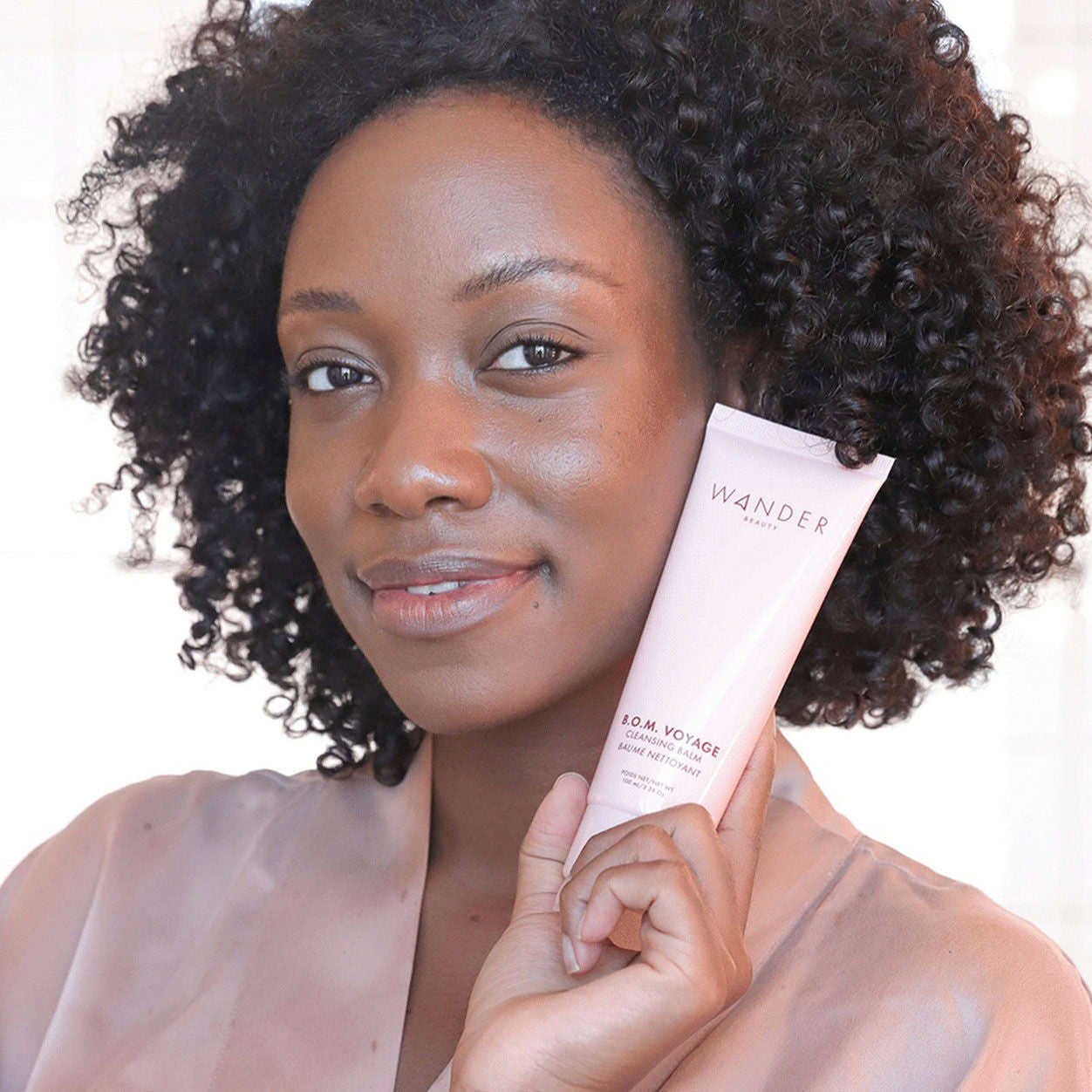 Model image of Wander Beauty B.O.M. Voyage Cleansing Balm
