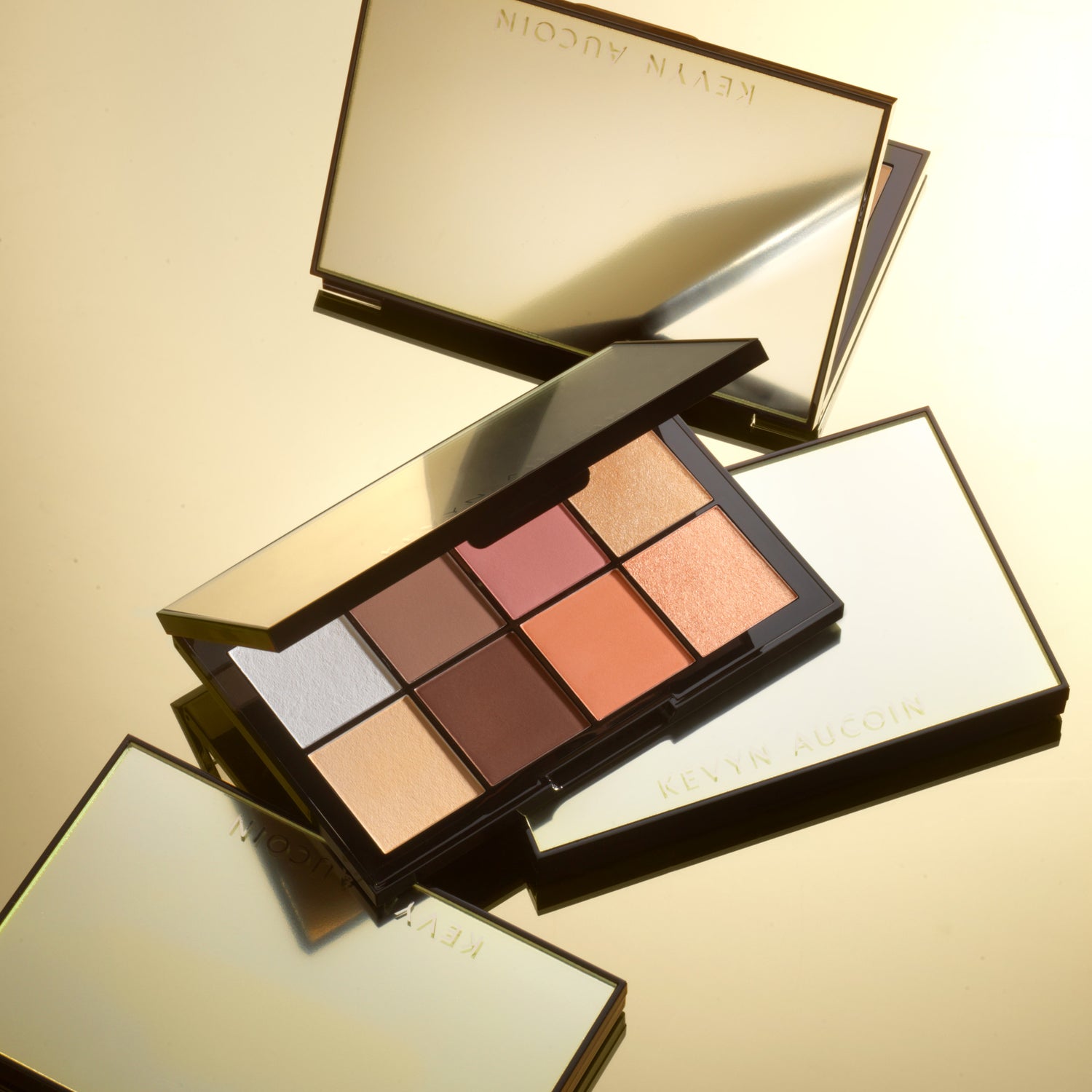Kevyn Aucoin Sculpt and Define Contour Book Volume IV lifestyle image .