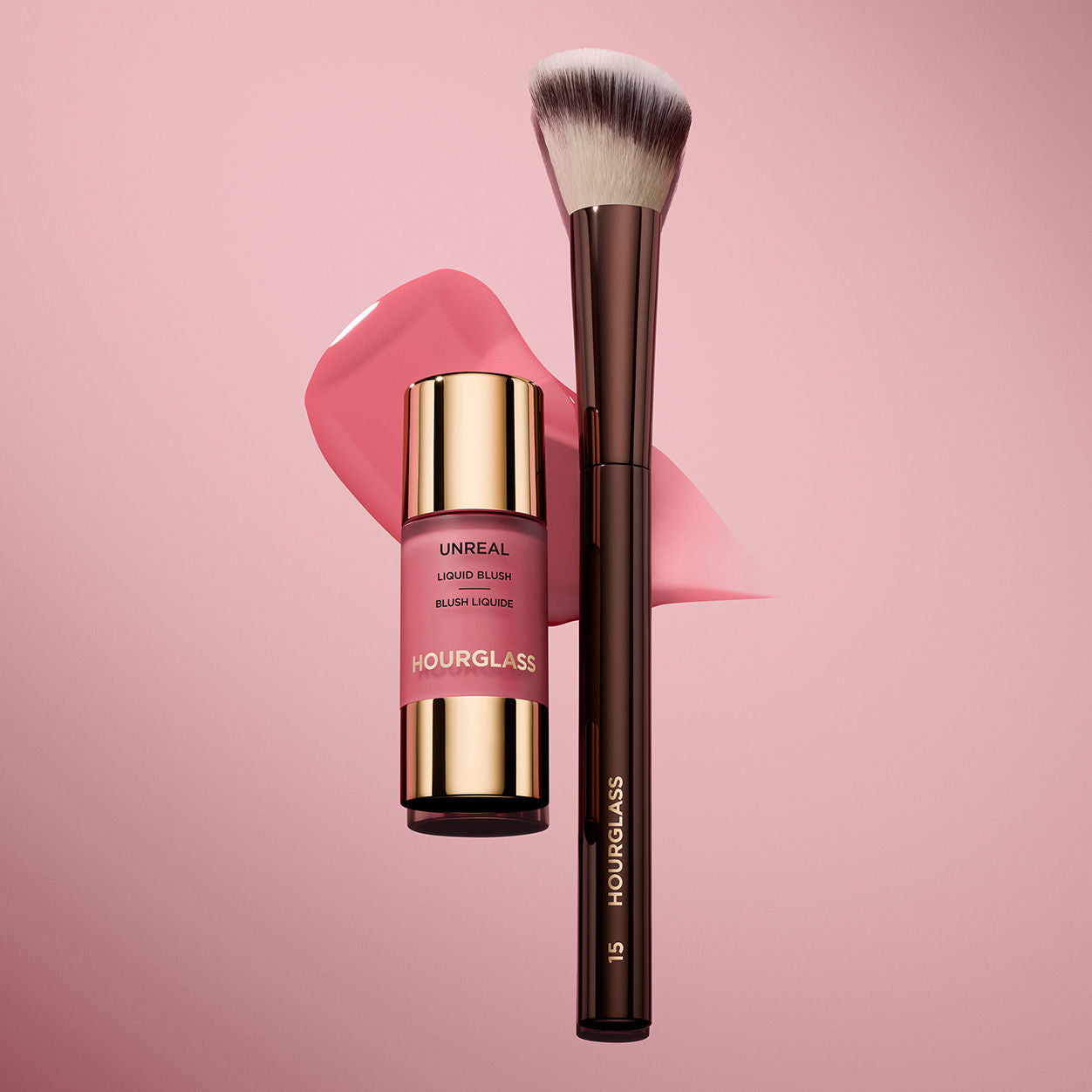 Lifestyle image of Hourglass No. 15 Blush Brush